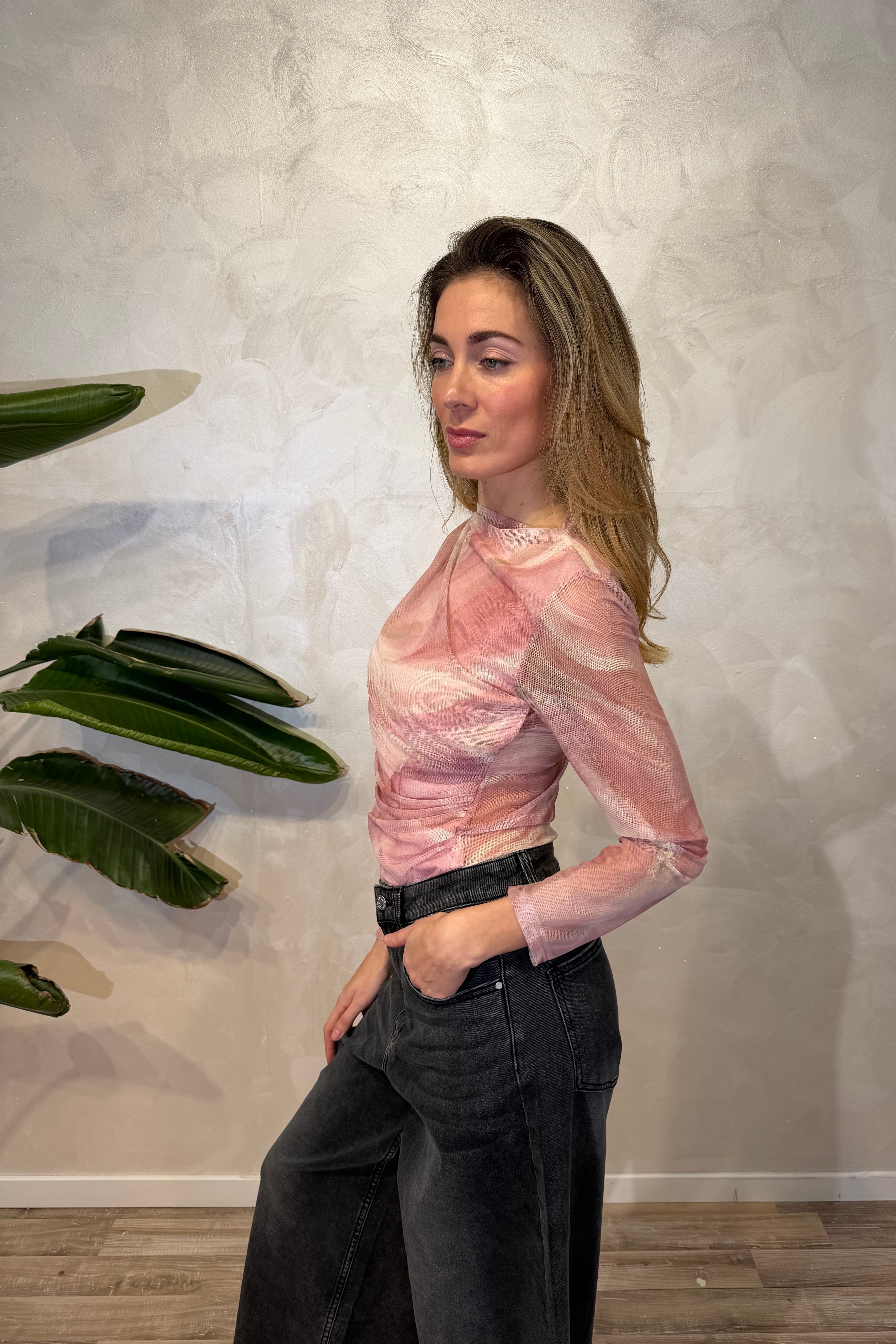 TOP ADERENTE IN TULLE FANTASIA SWIRL ROSA