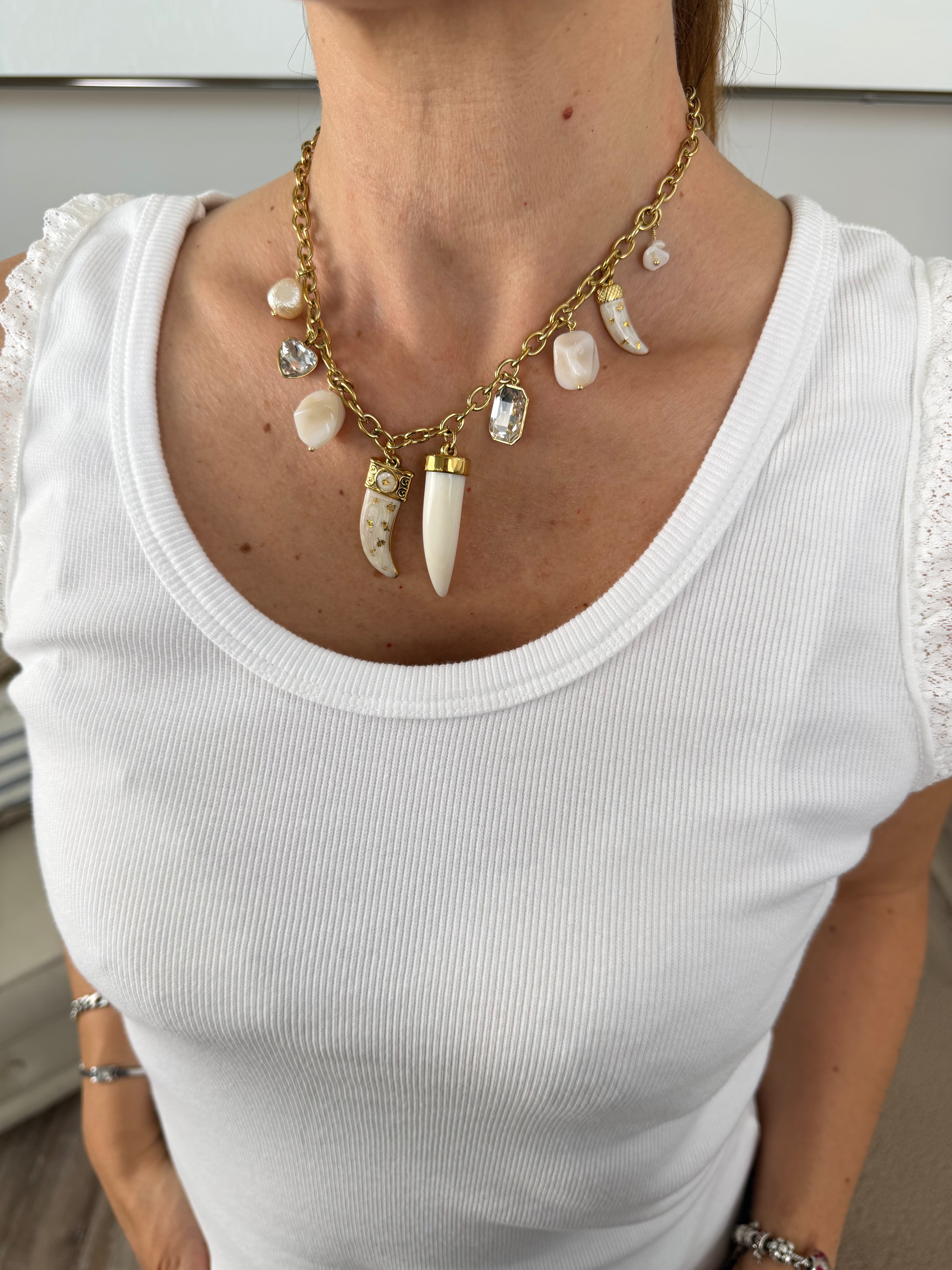 COLLANA ORO CON CHARMS DECORATIVI