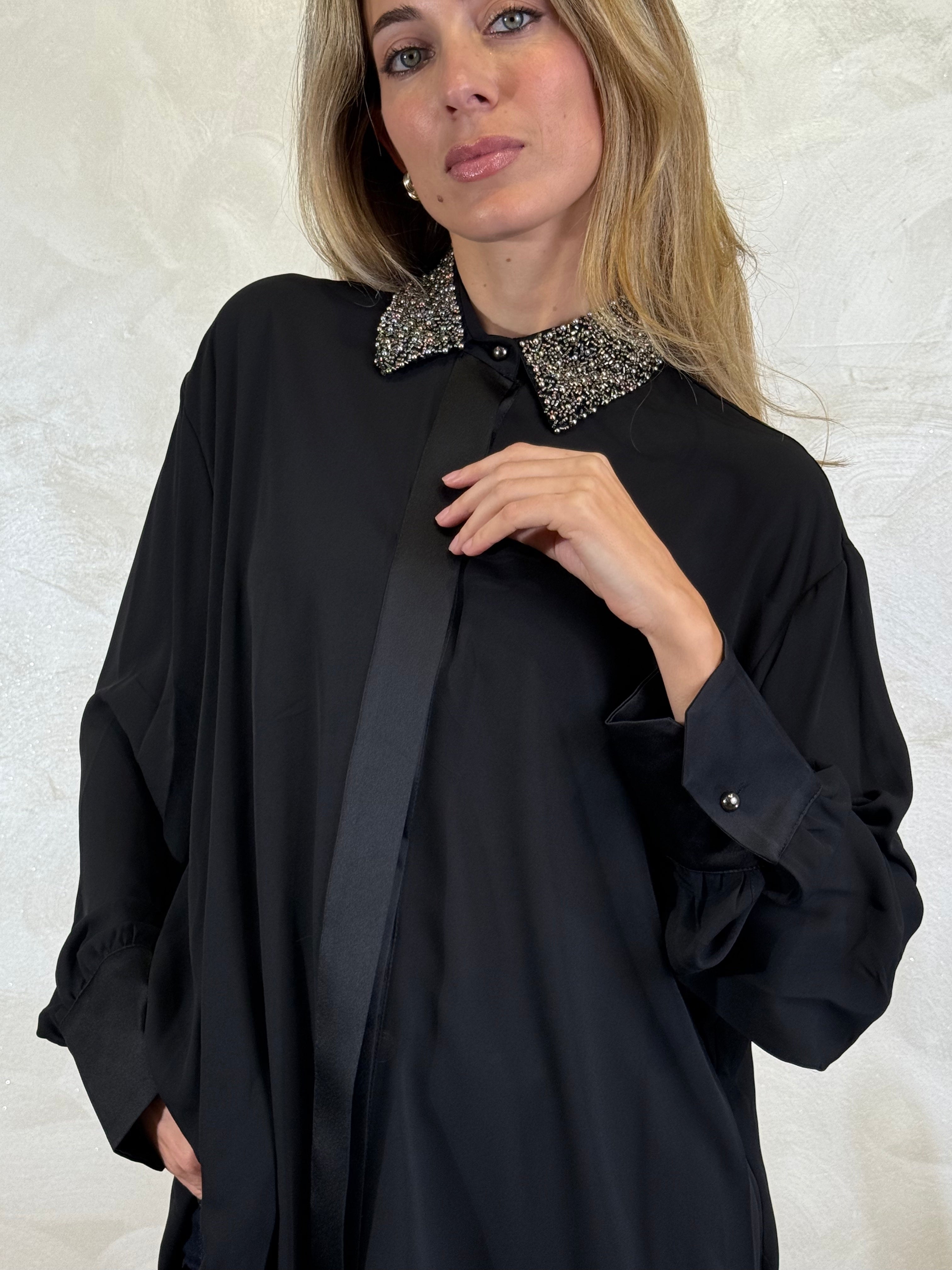 CAMICIA CON COLLO DECORATO EFFETTO METAL COL. NERO