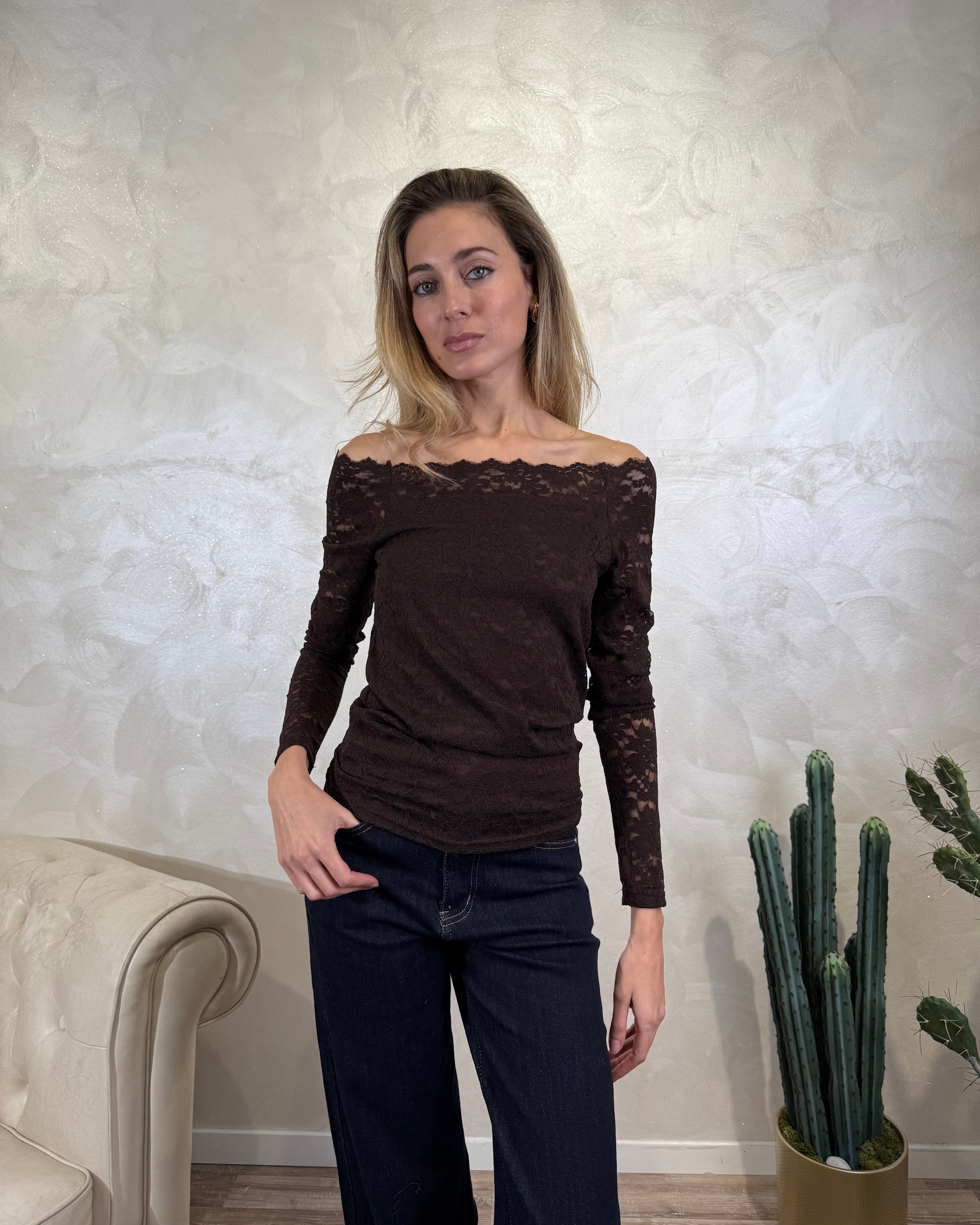 TOP PIZZO SCOLLO AMPIO COL. MORO