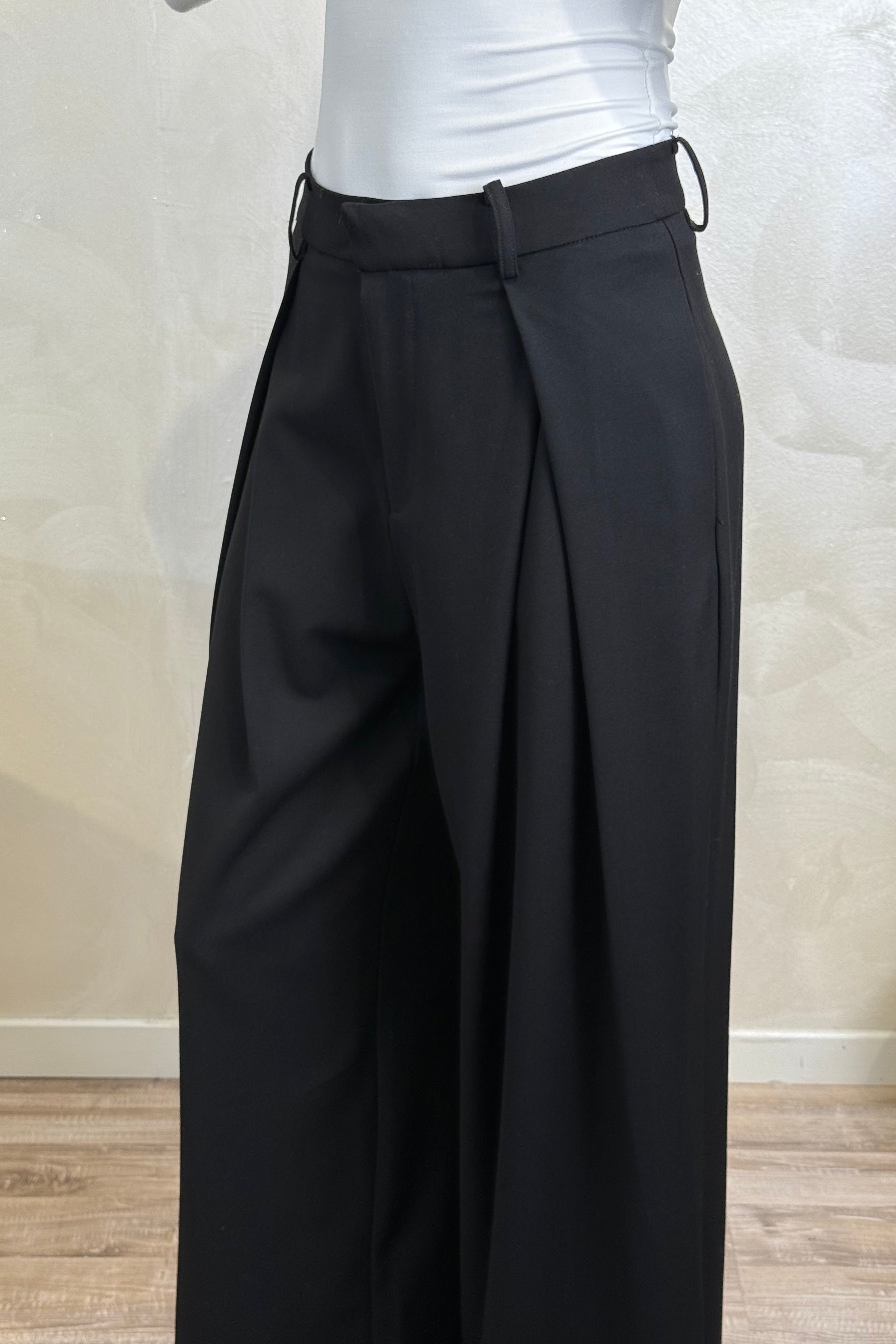 PANTALONE GAMBA LARGA COL.NERO
