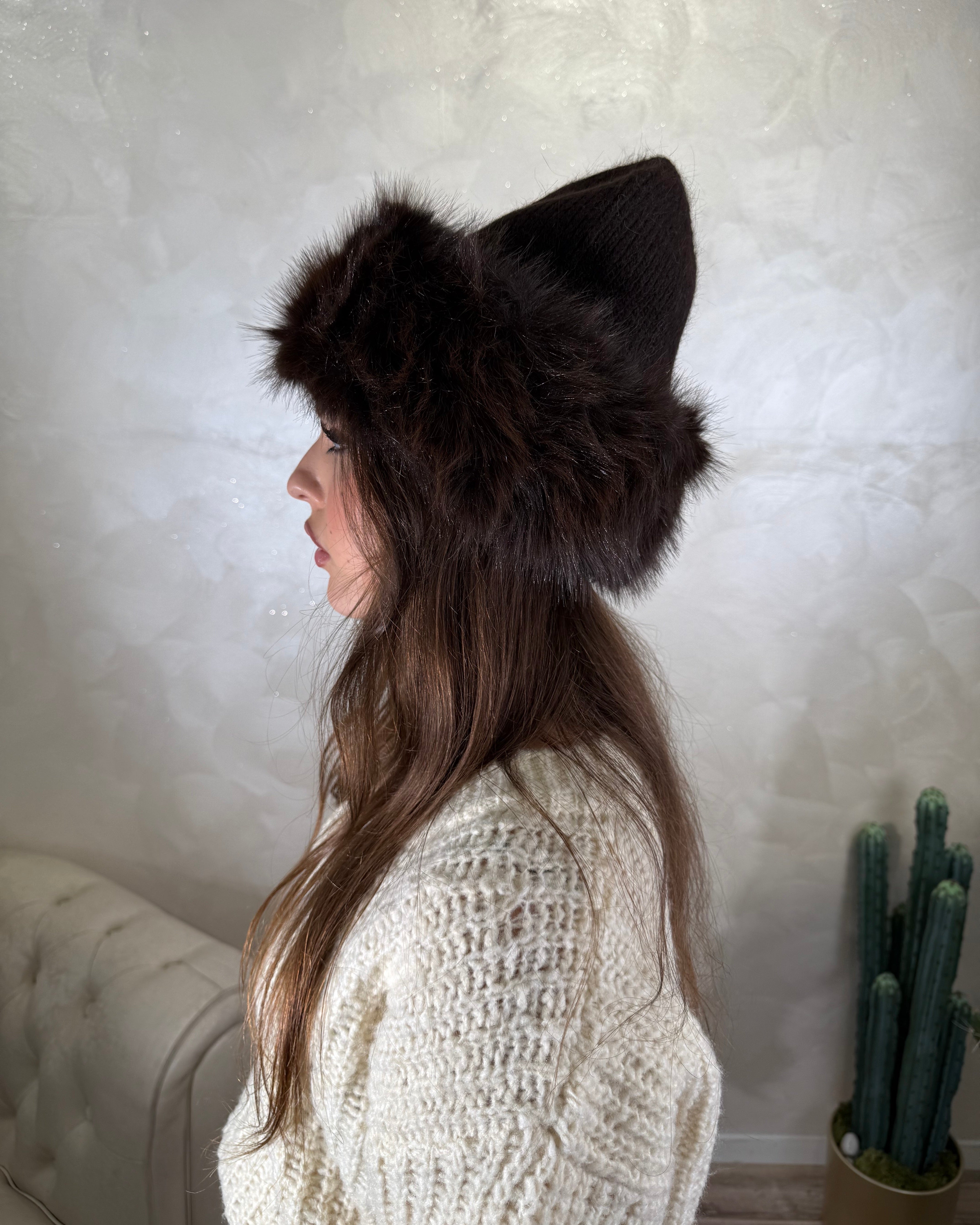 CAPPELLINO CUFFIA CON BORDO ECOPELLICCIA COL. MORO