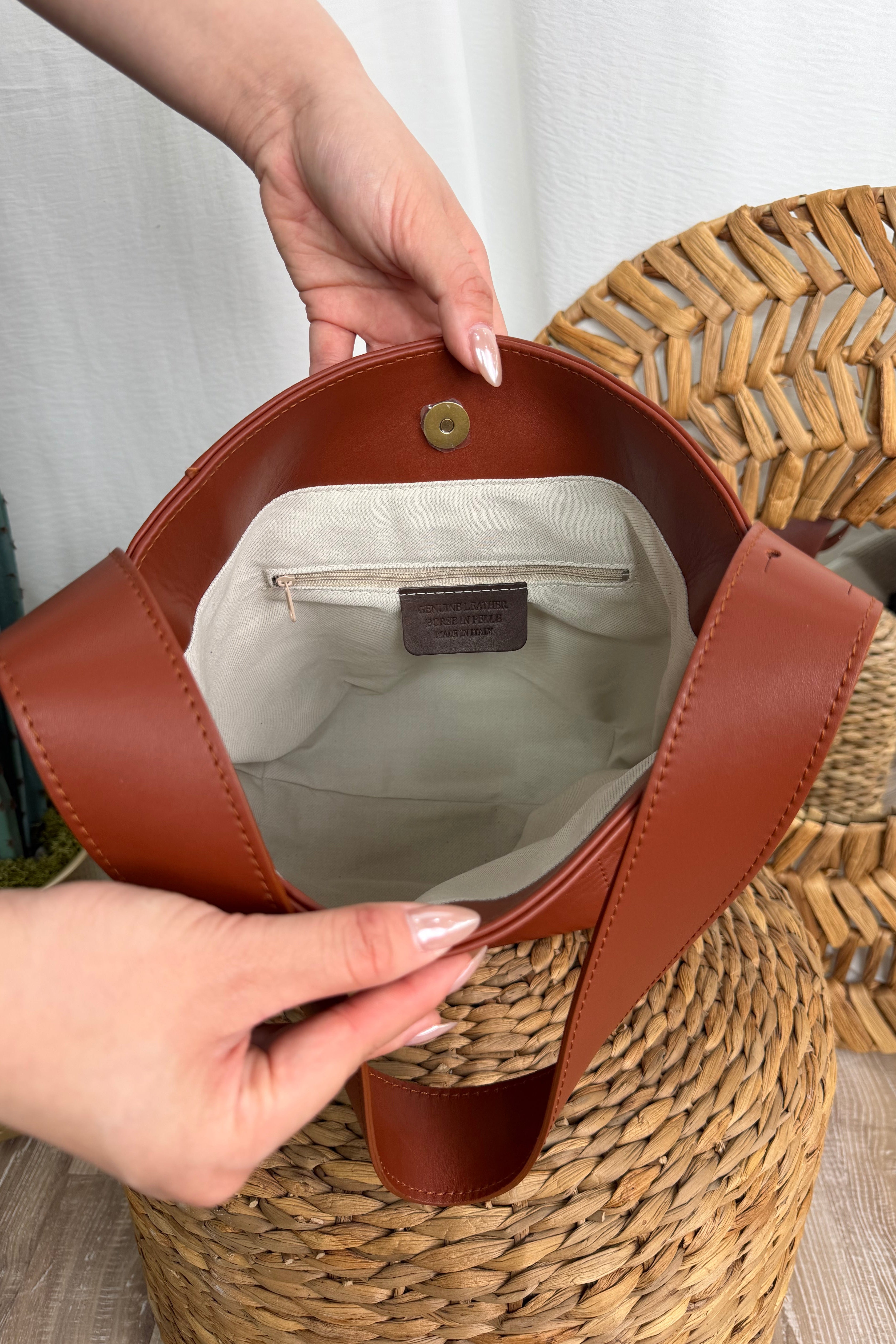 BORSA IN VERA PELLE COL. COCCIO