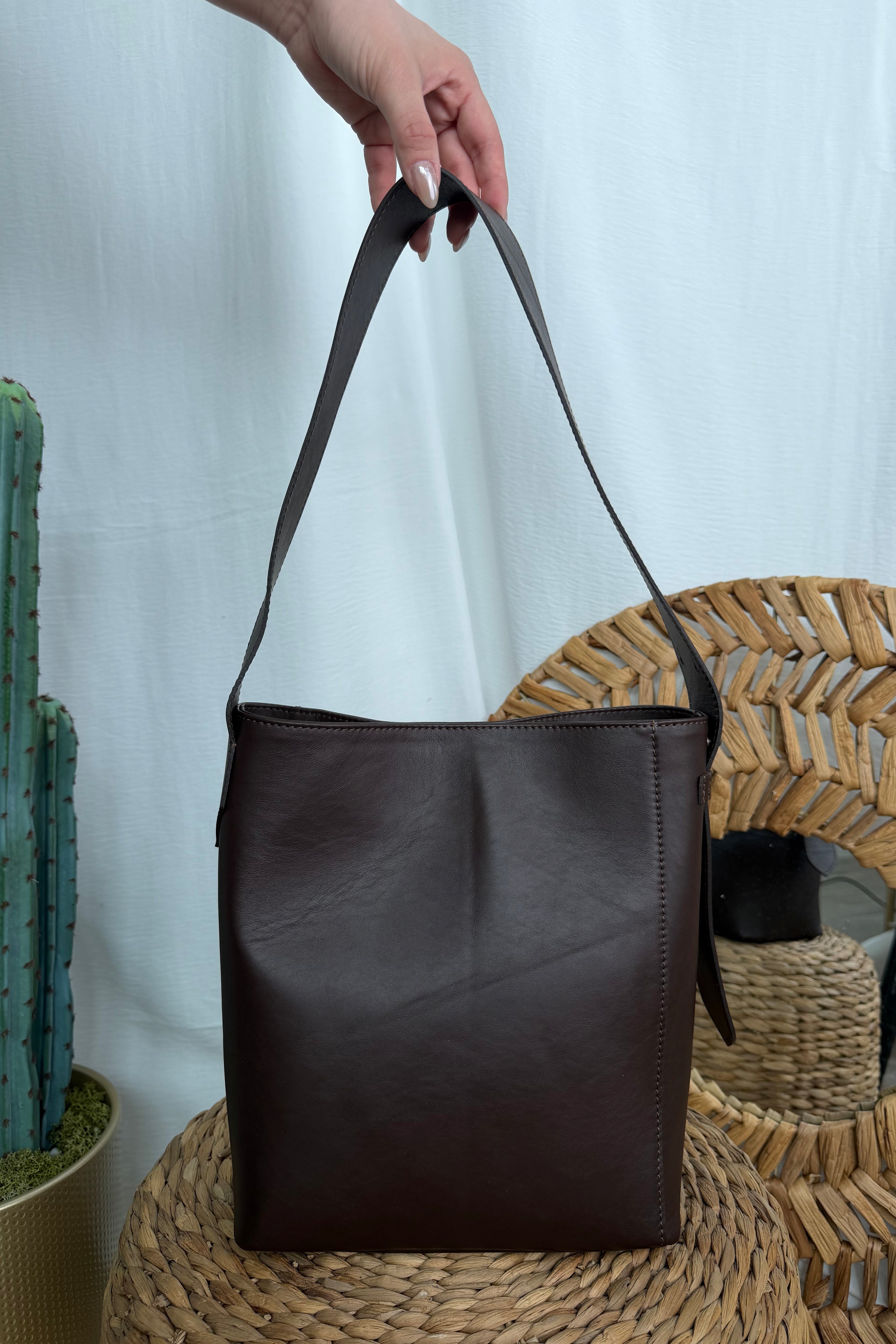 BORSA IN VERA PELLE COL. MORO