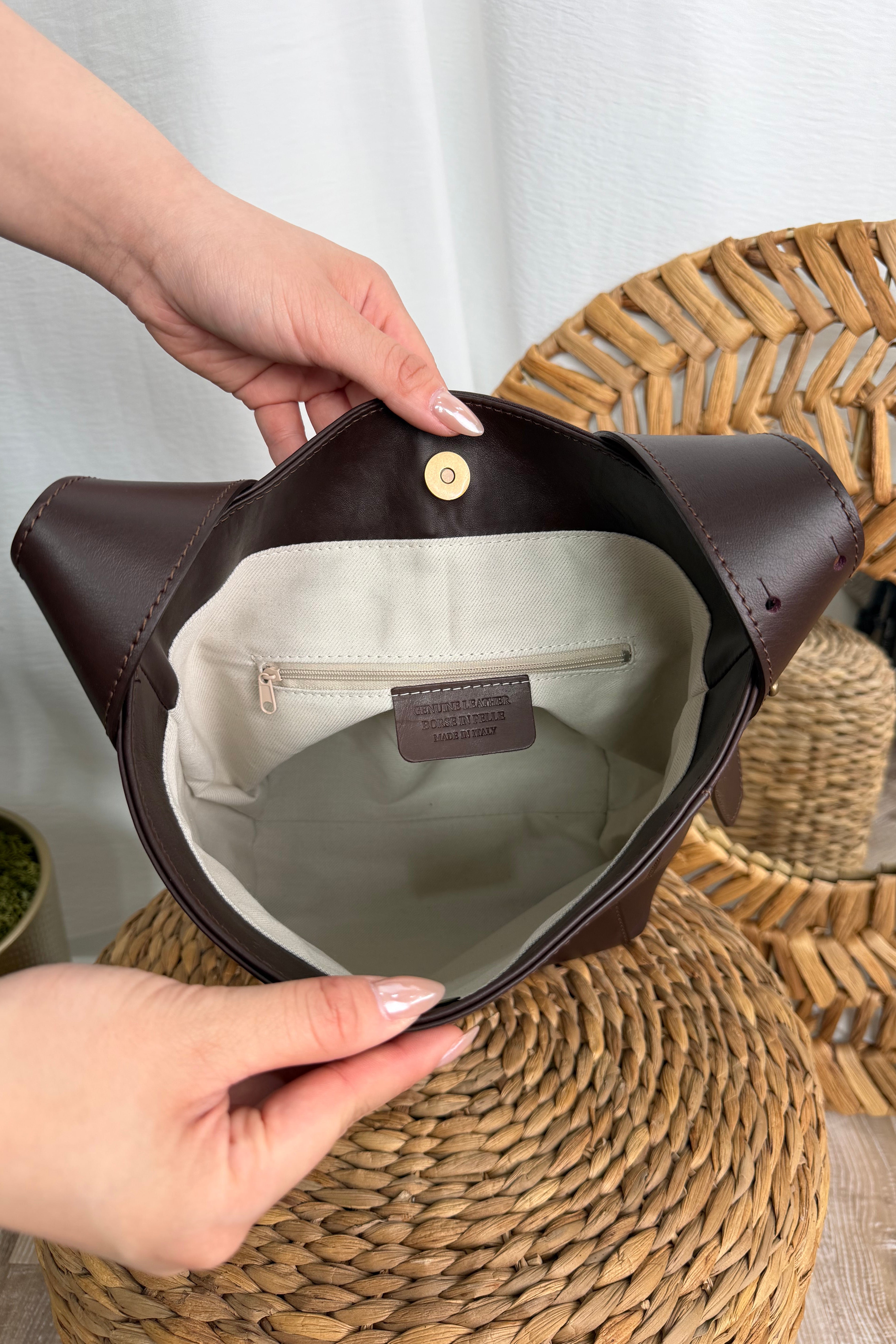 BORSA IN VERA PELLE COL. MORO