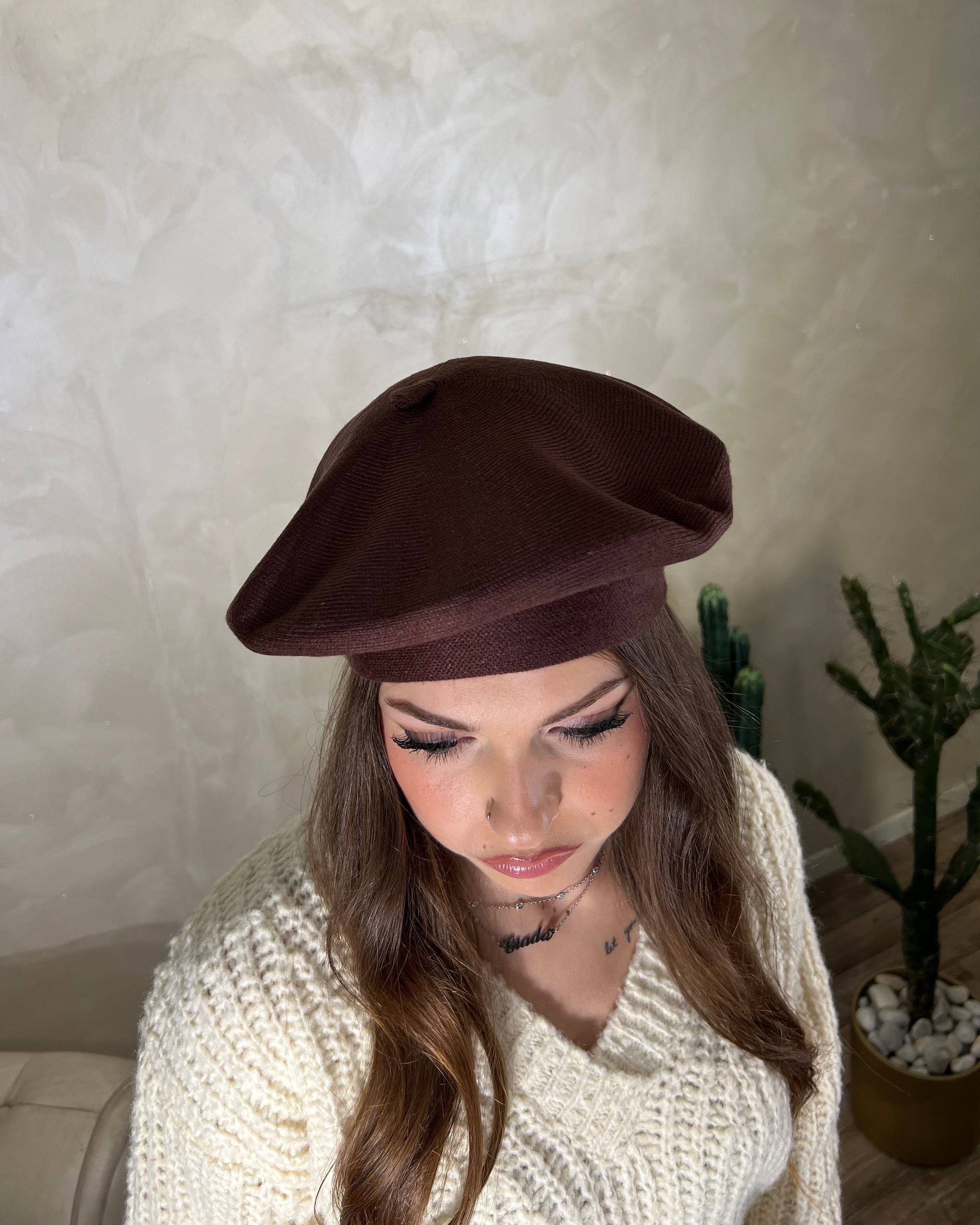 CAPPELLINO BASCO COL. MORO