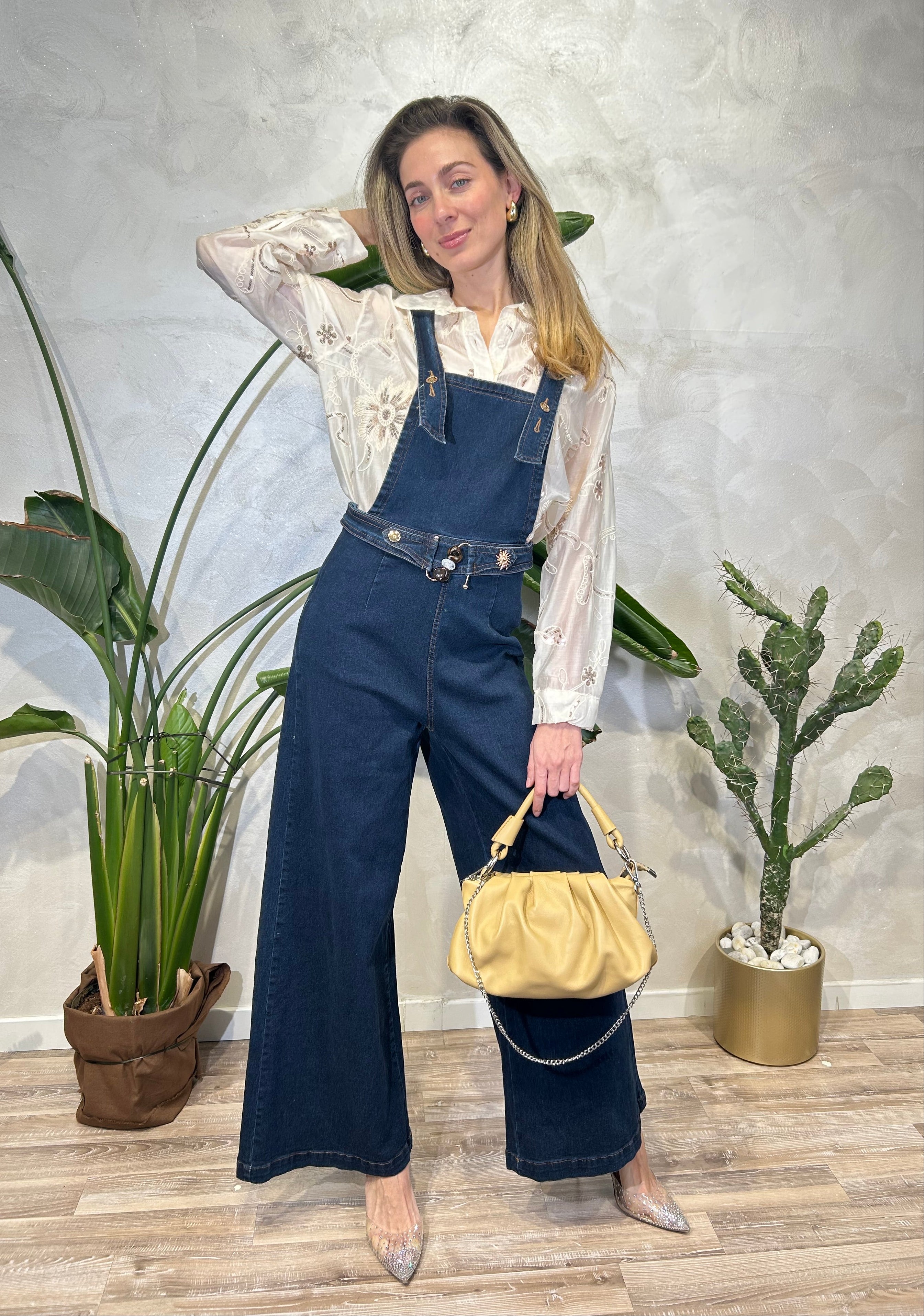 BORSA IN VERA PELLE CON MANICO MORBIDO E TRACOLLA CATENA COL.BEIGE