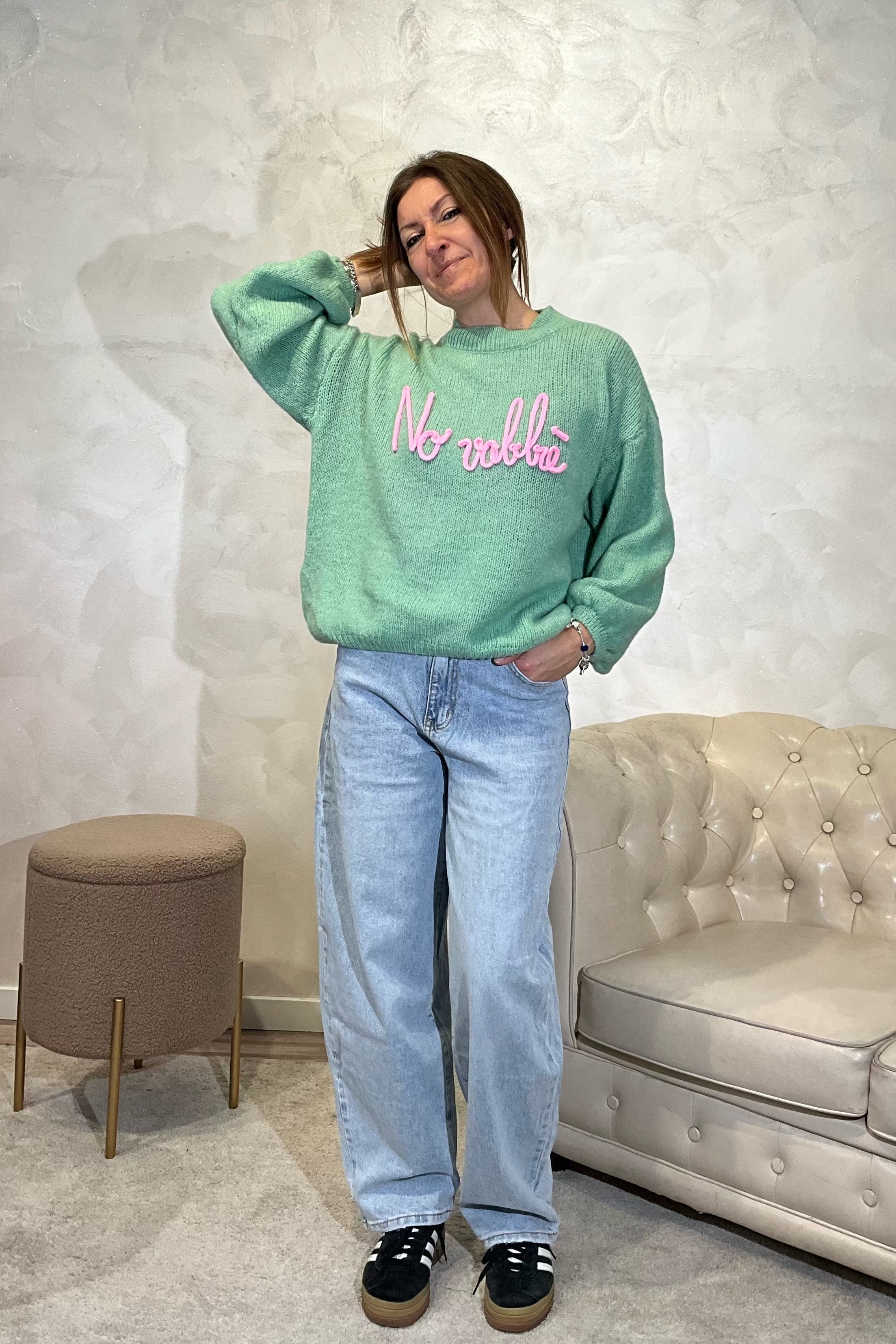 MAGLIONE CON RICAMO NO VABBE' COL.MENTA