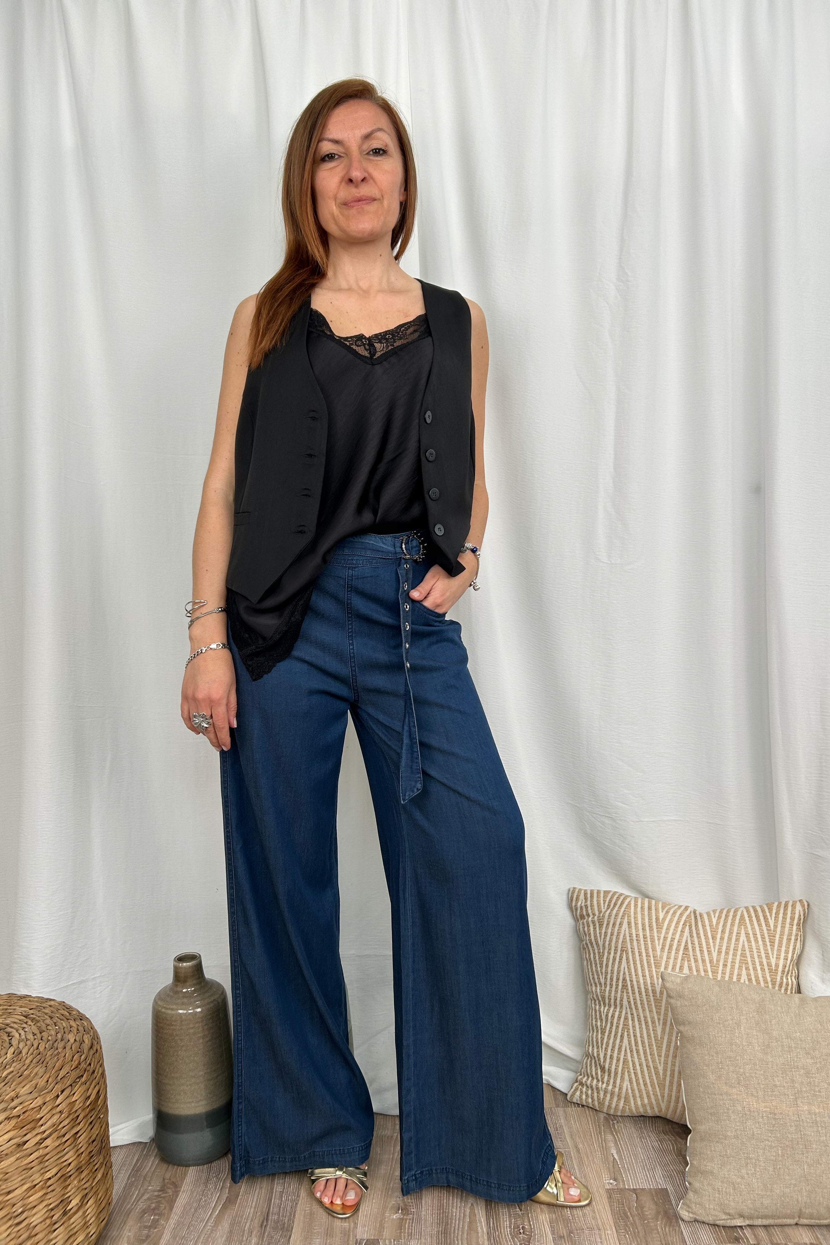 PANTALONI IN CHAMBRAY CON CINTURA DECORATIVA COL. SCURO