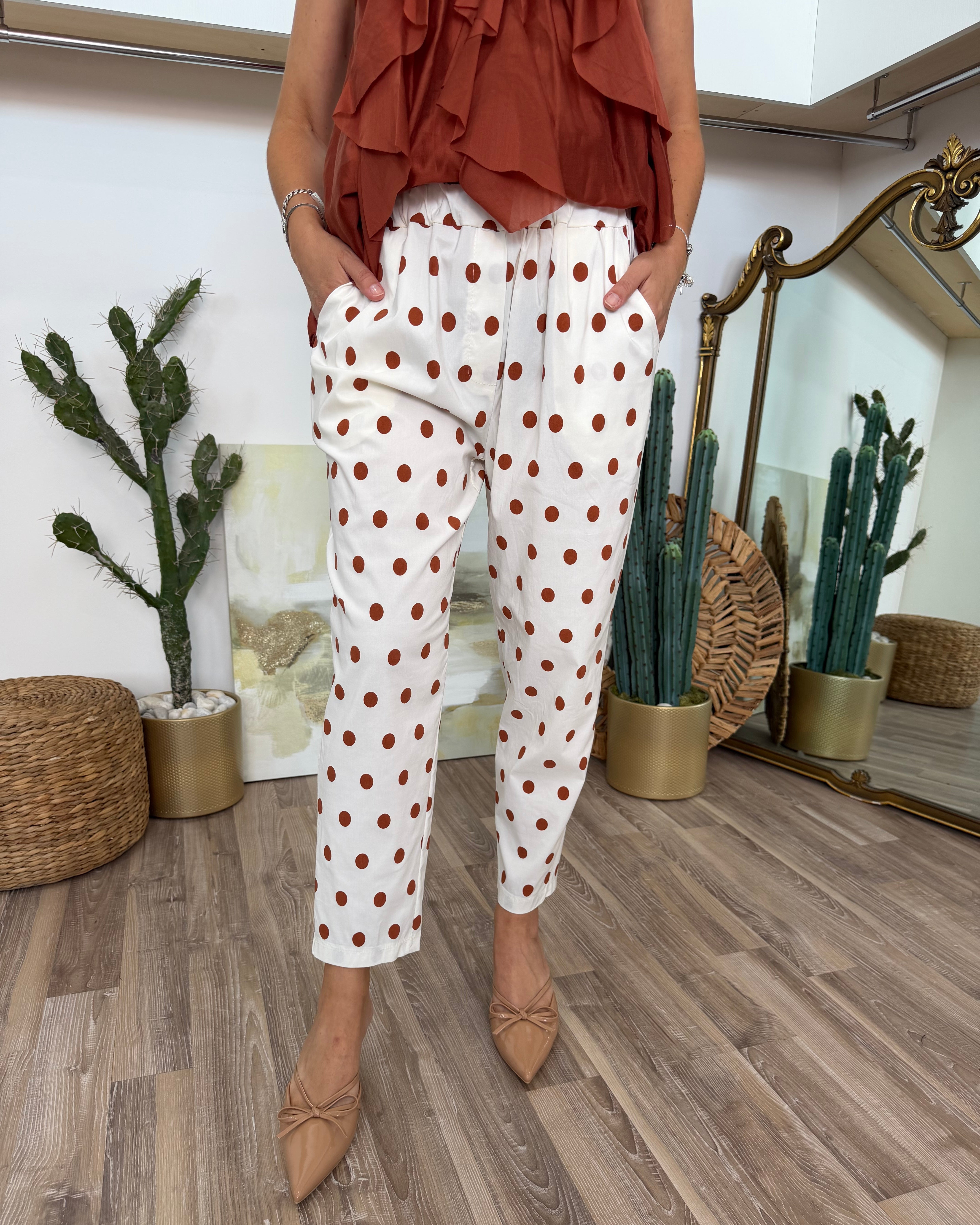 PANTALONE ELASTICIZZATO CON ELASTICO IN VITA FONDO ECRU POIS COCCIO
