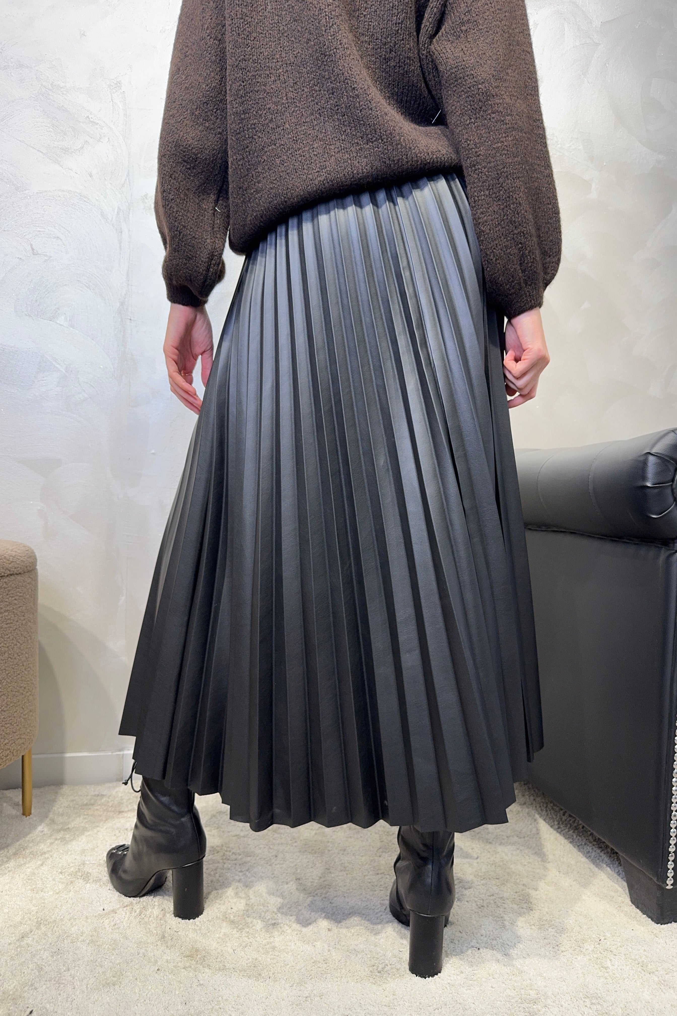 GONNA MIDI PLISSETTATA IN ECOPELLE CON CINTURA COL. NERO