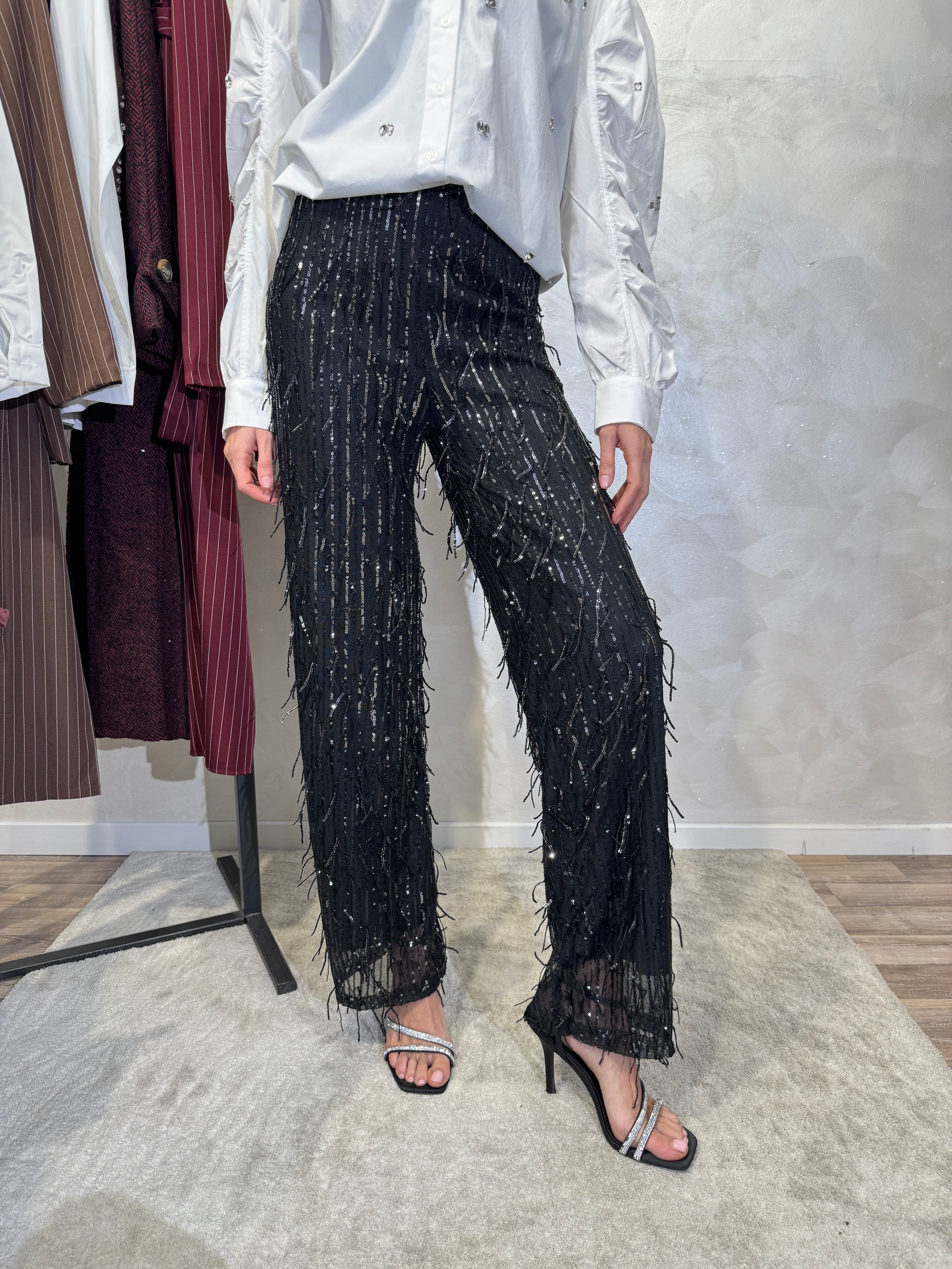 PANTALONE CON FRANGE IN PAILLETTES RICAMATE COL. NERO
