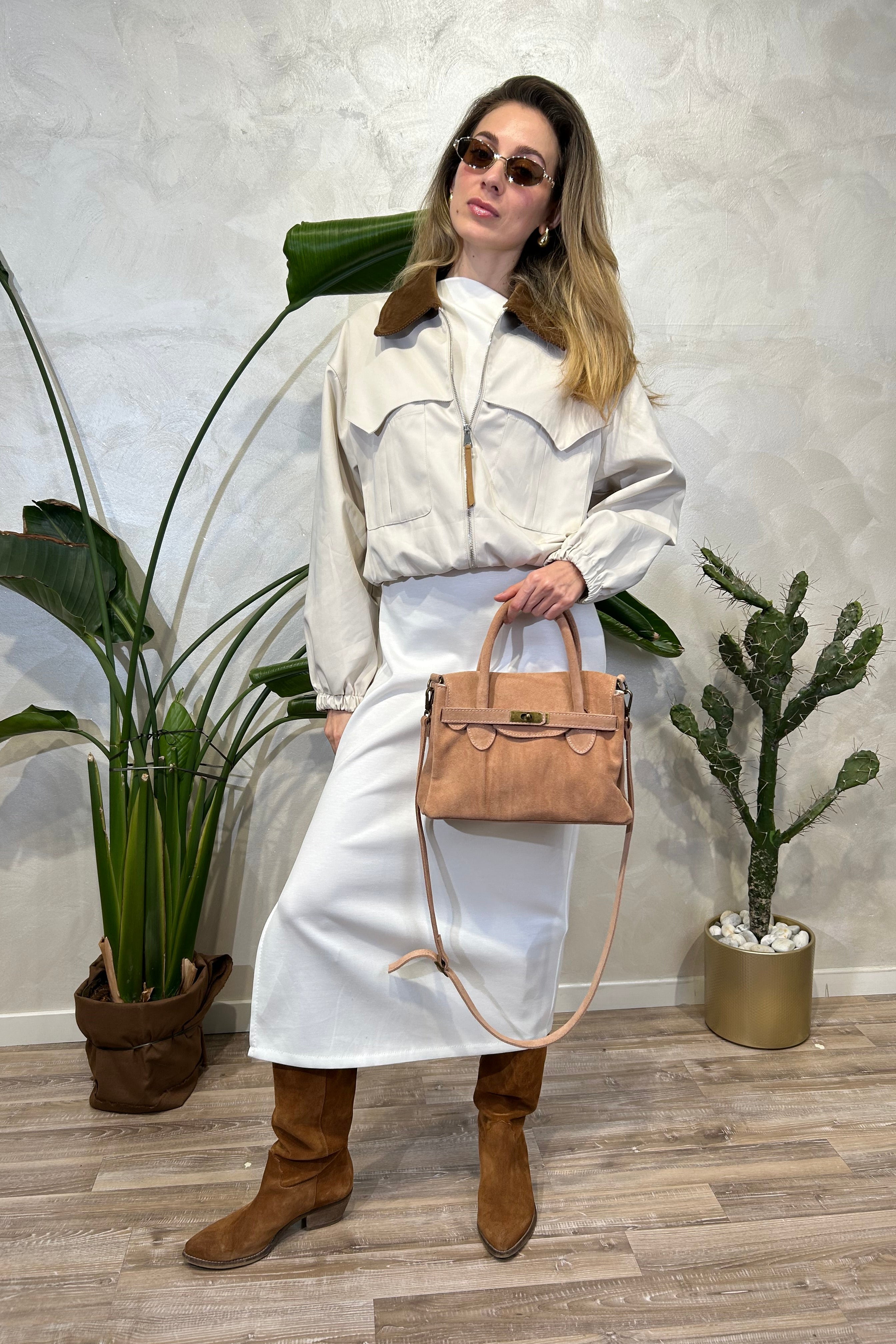 BORSA IN VERA PELLE SCAMOSCIATA CON CHIUSURA METALLICA COL.CIPRIA