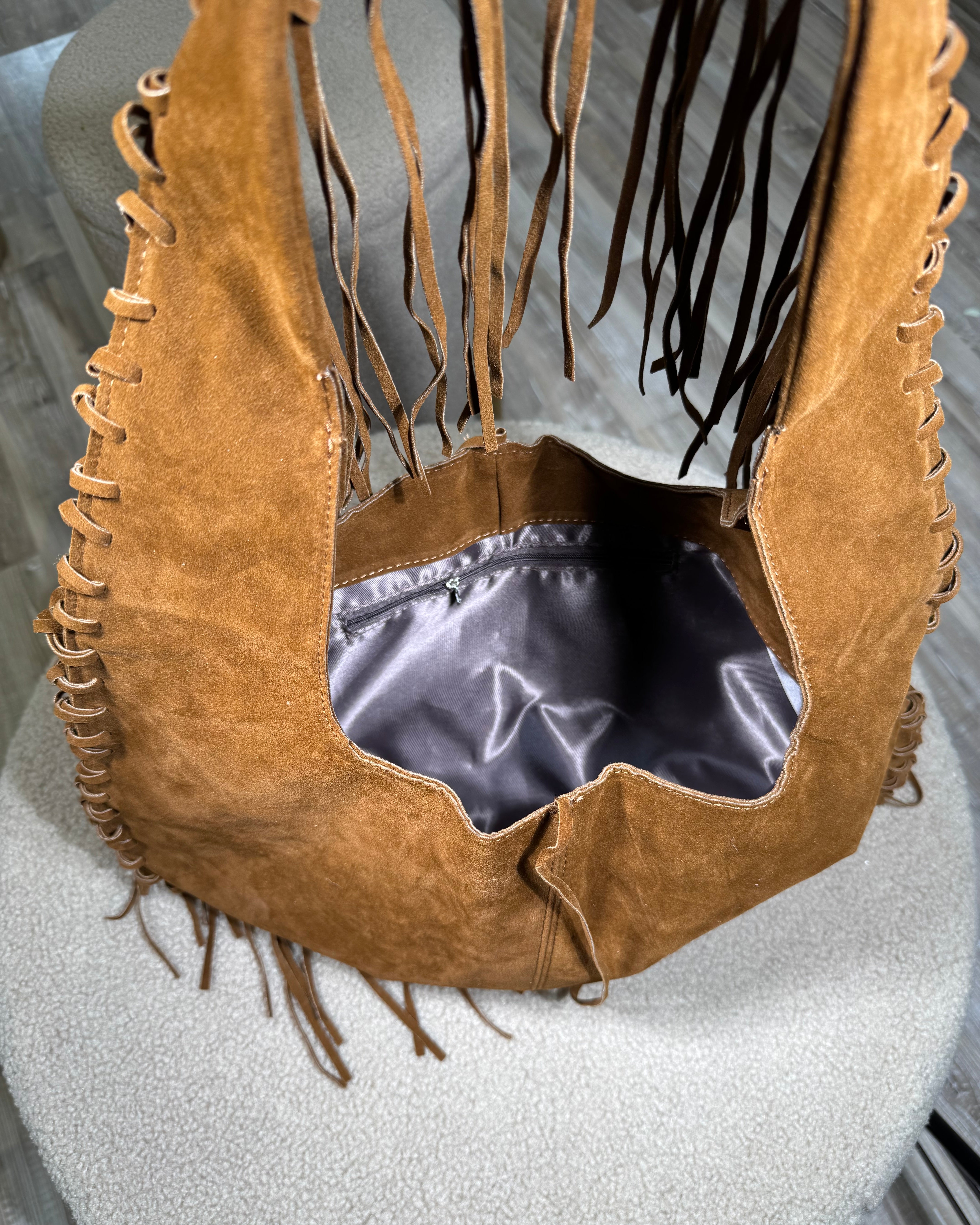 BORSA CON FRANGE COL. CAMEL