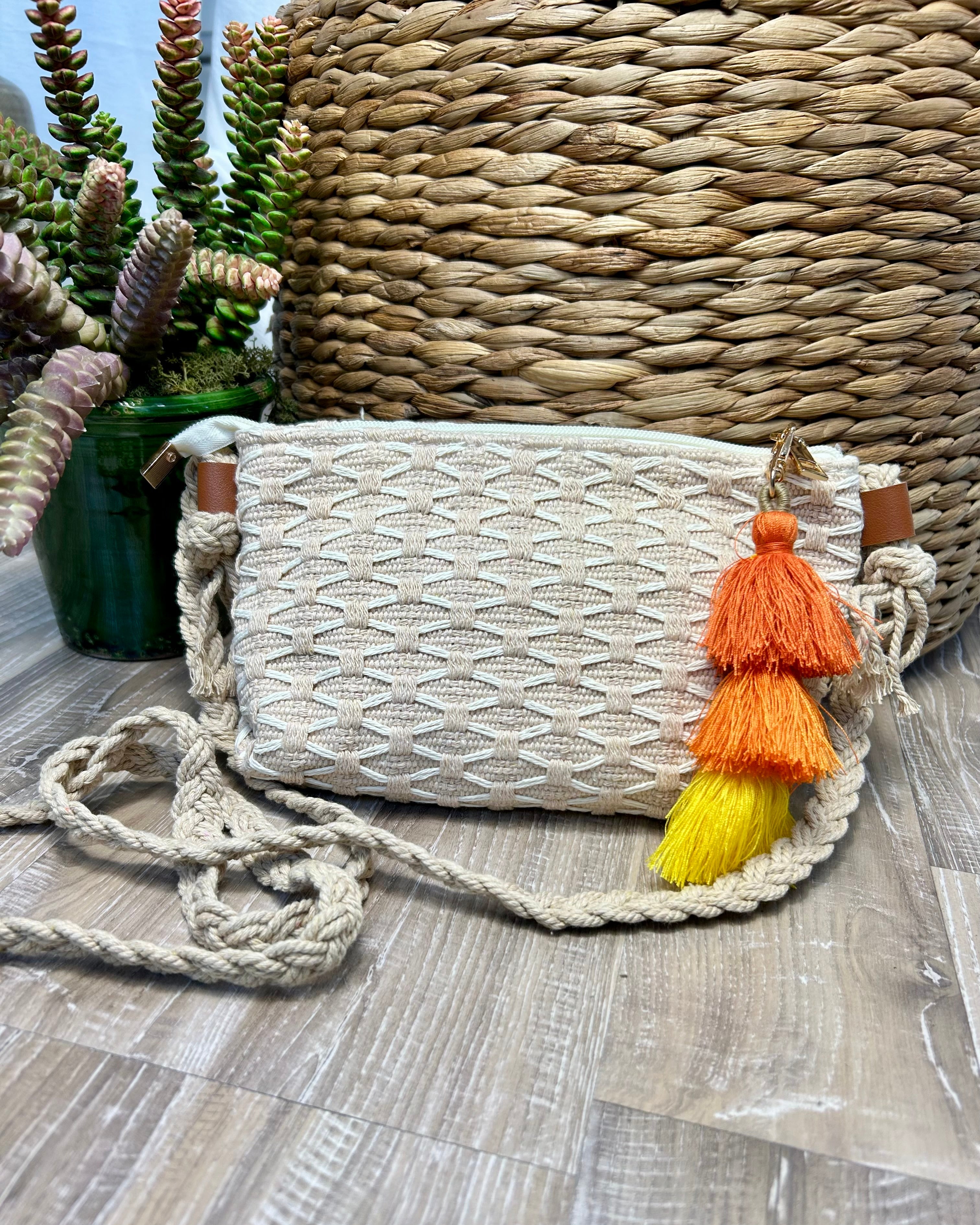 BORSA MINI RAFIA COLOR TASSELS COL. NATURALE