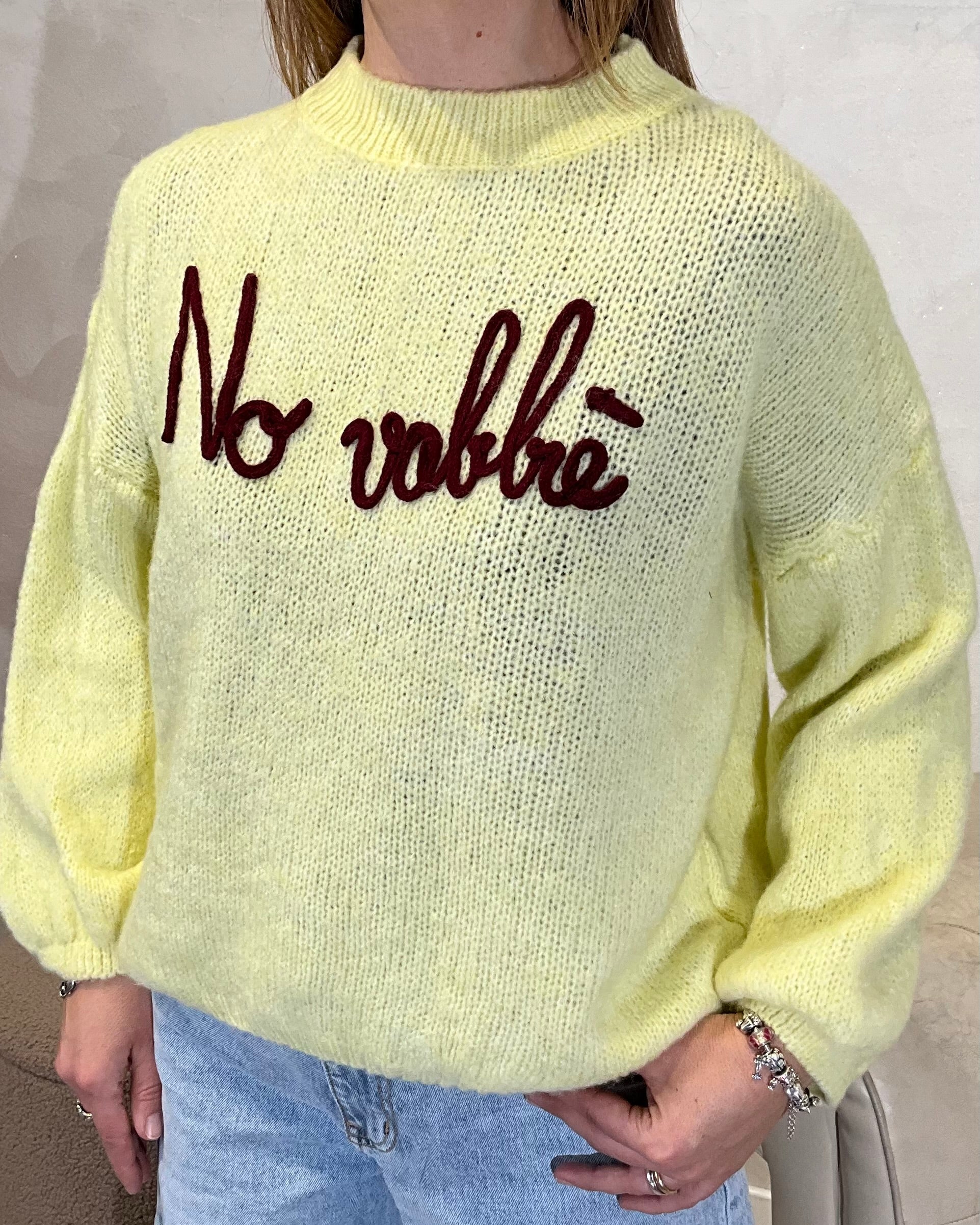 MAGLIONE CON RICAMO NO VABBE' COL. GIALLO
