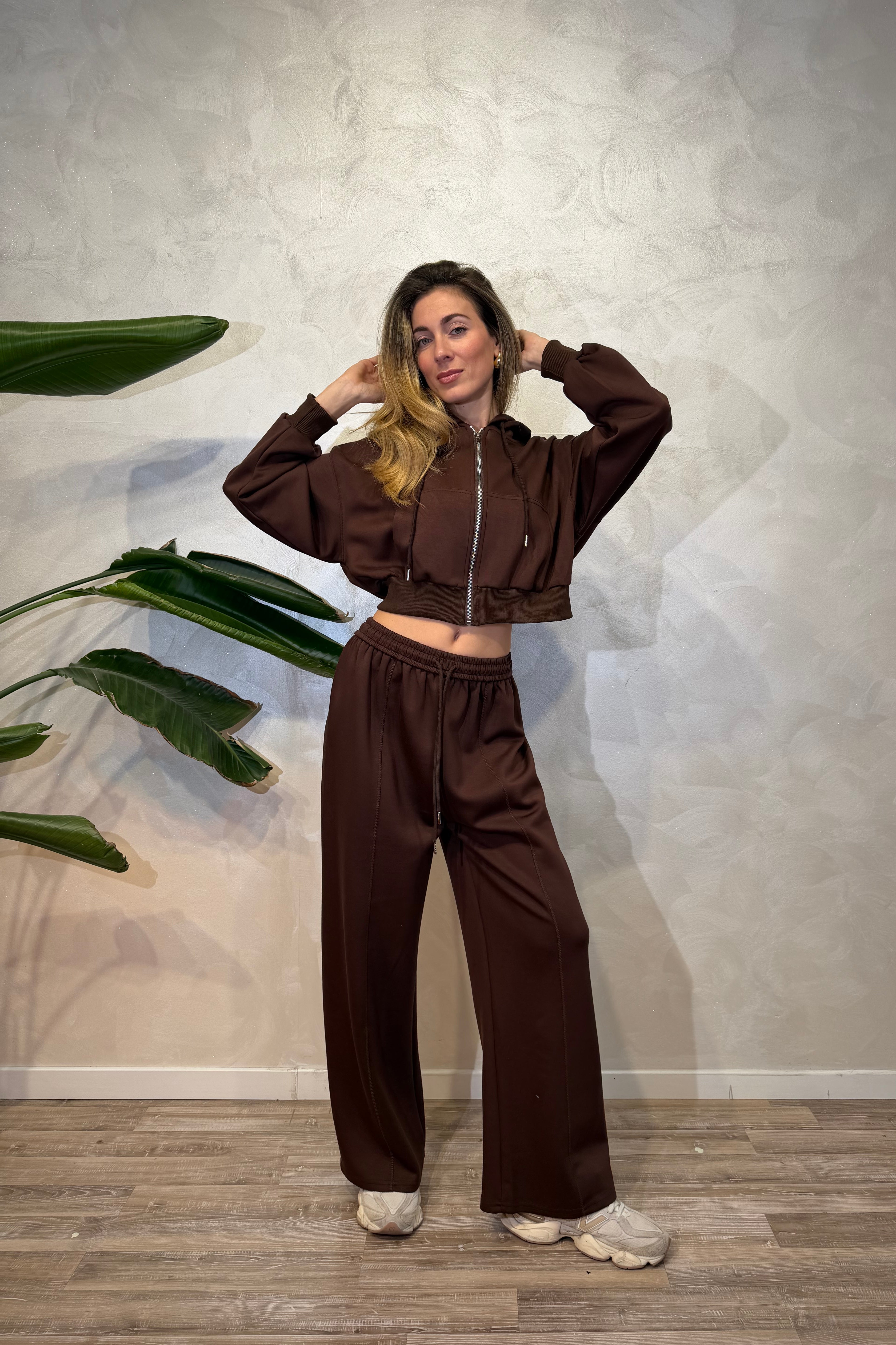 COMPLETO FELPA CON CAPPUCCIO E PANTALONI COL. MOKA INTENSO