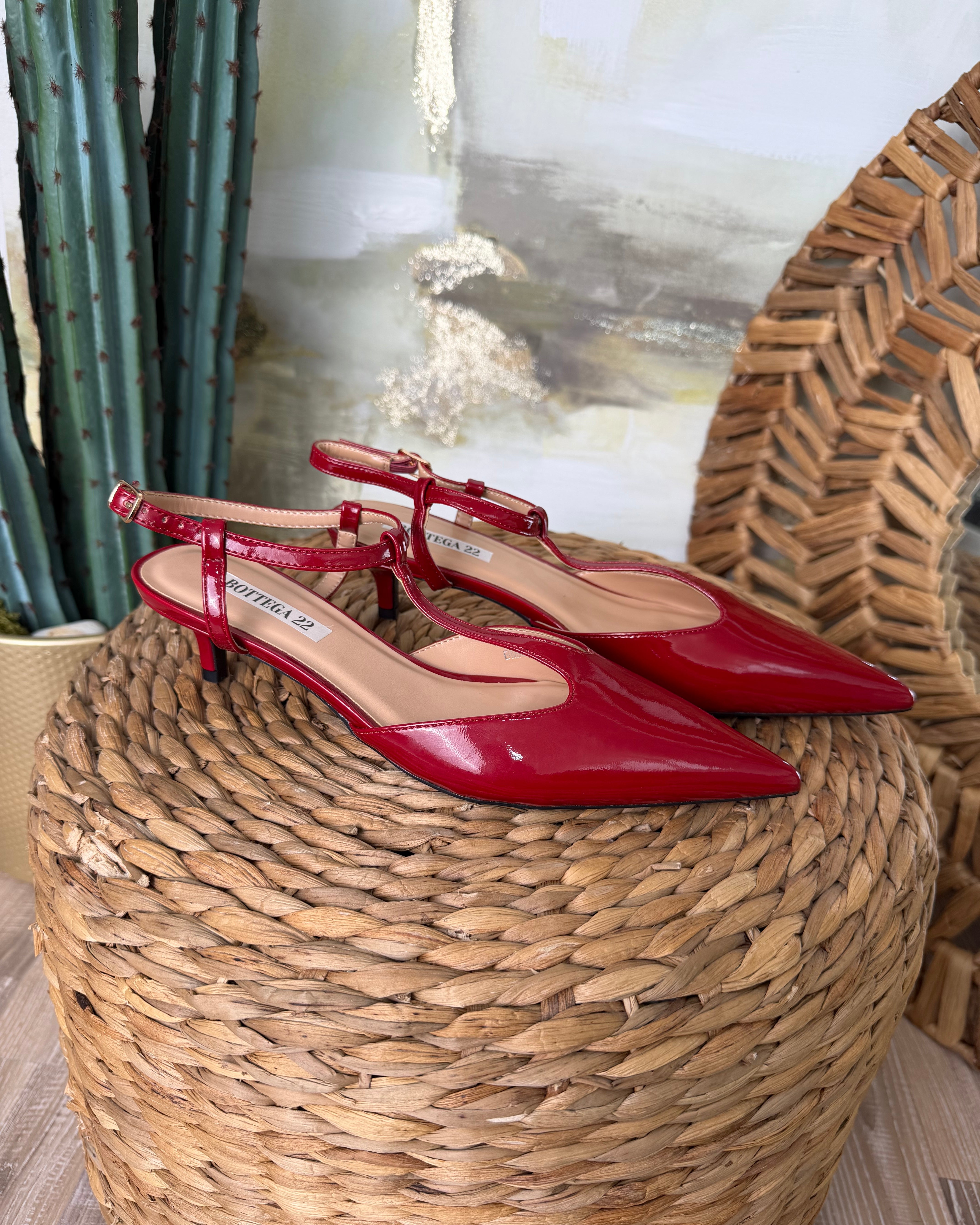 SLINGBACK VERNICE CON PUNTA AFFUSOLATA COL. ROSSO