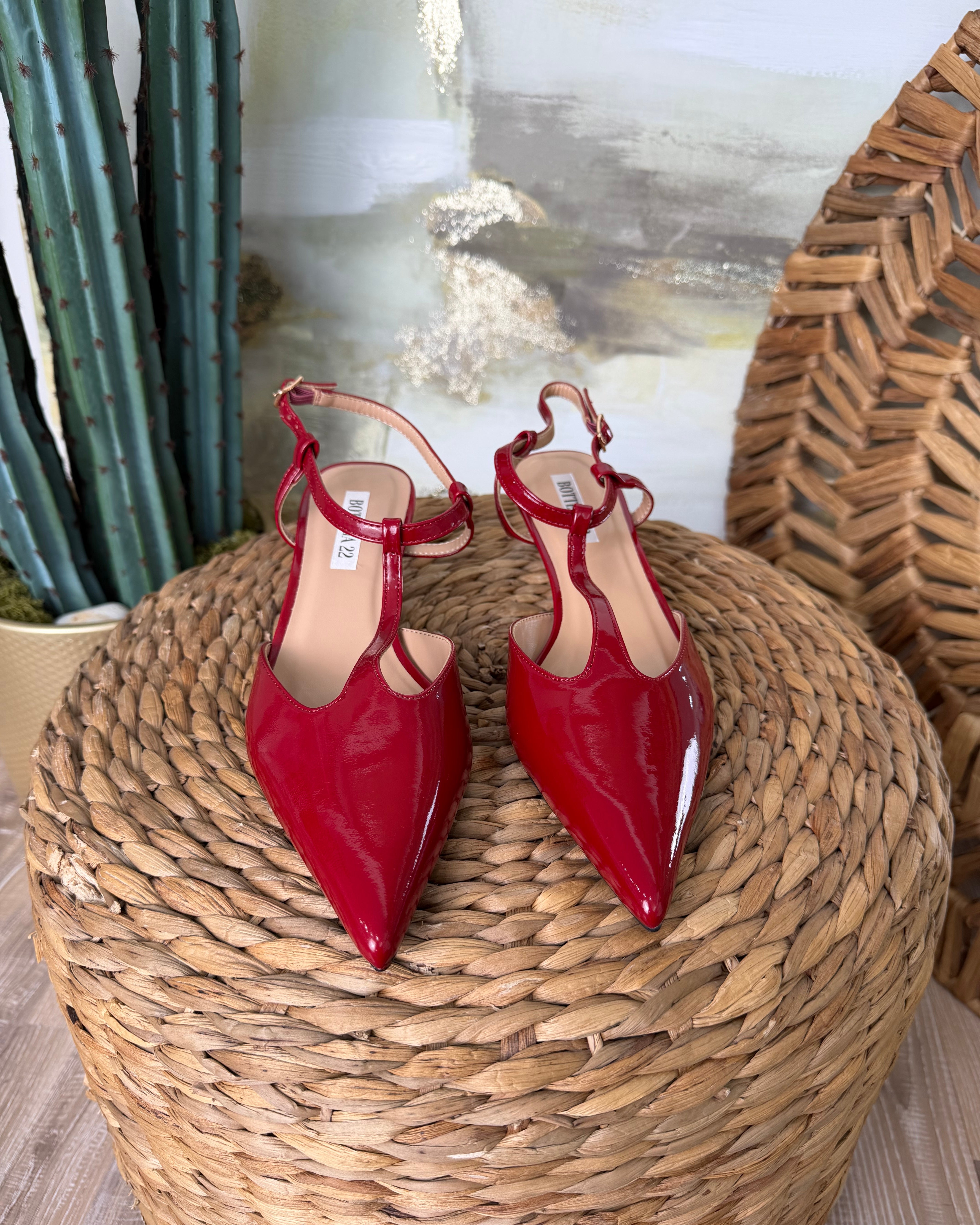 SLINGBACK VERNICE CON PUNTA AFFUSOLATA COL. ROSSO