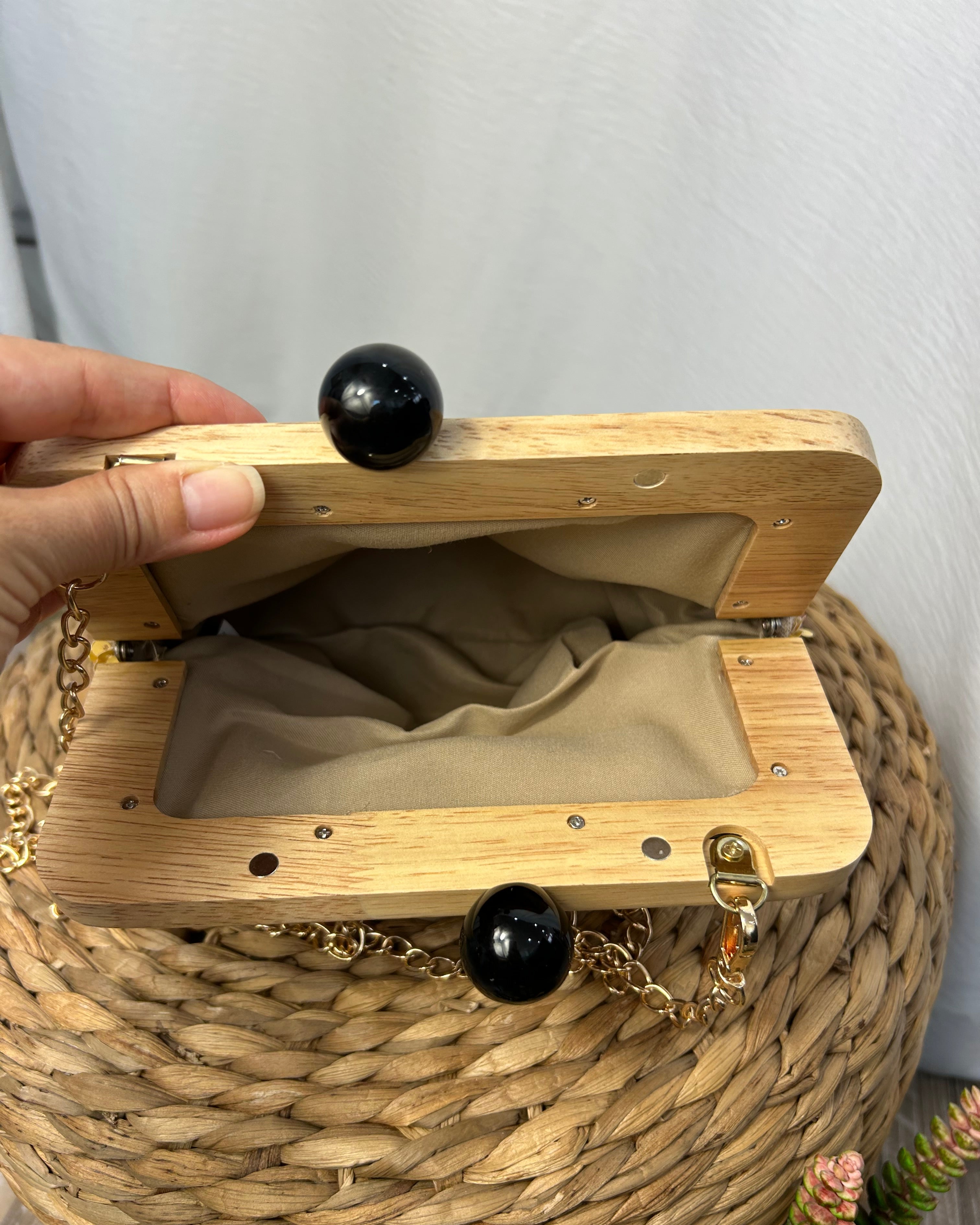MINI BAG IN LINO CON APPLICAZIONI E RICAMI LUMINOSE