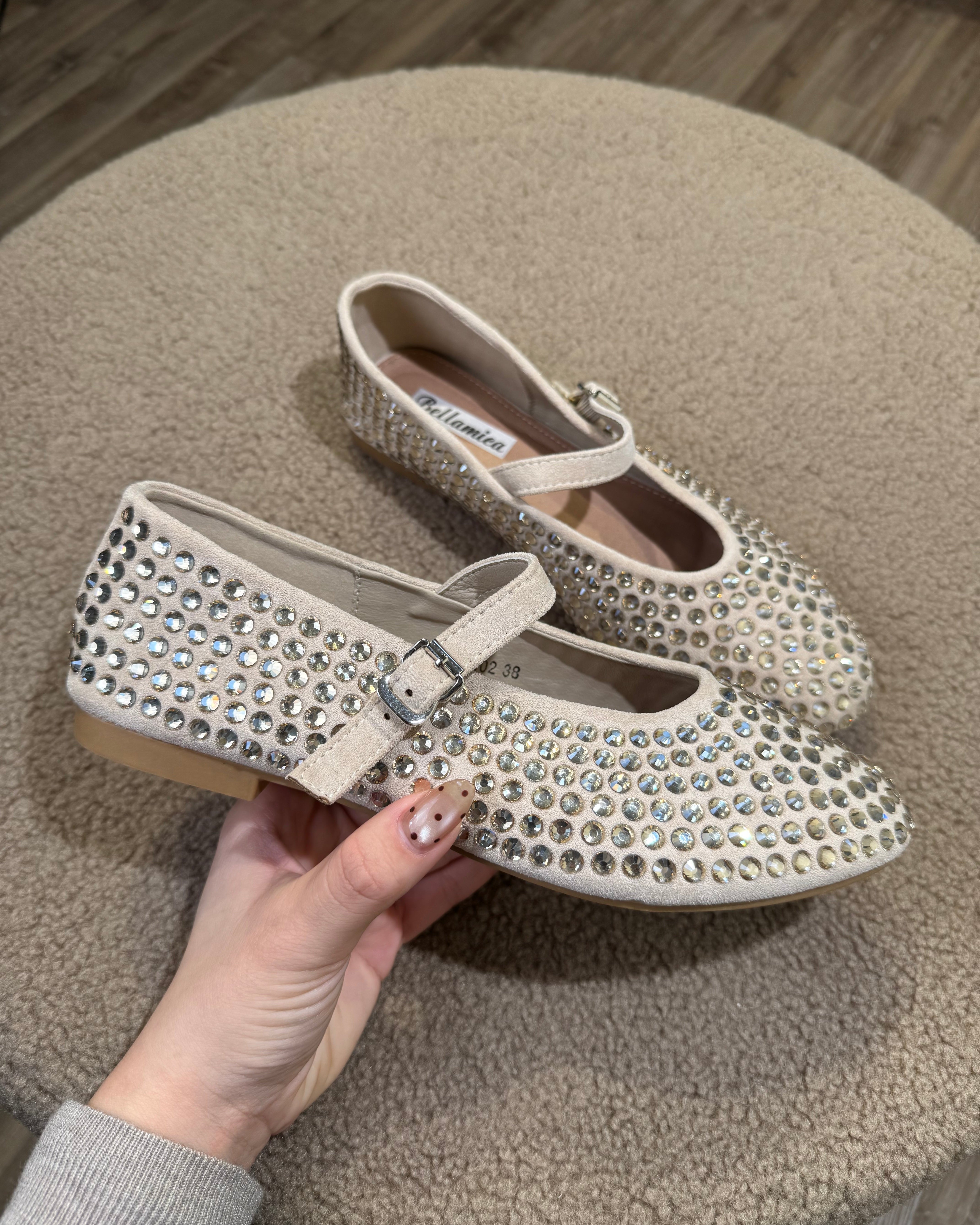 BALLERINE CON BORCHIE E CINTURINO COL.CAMEL