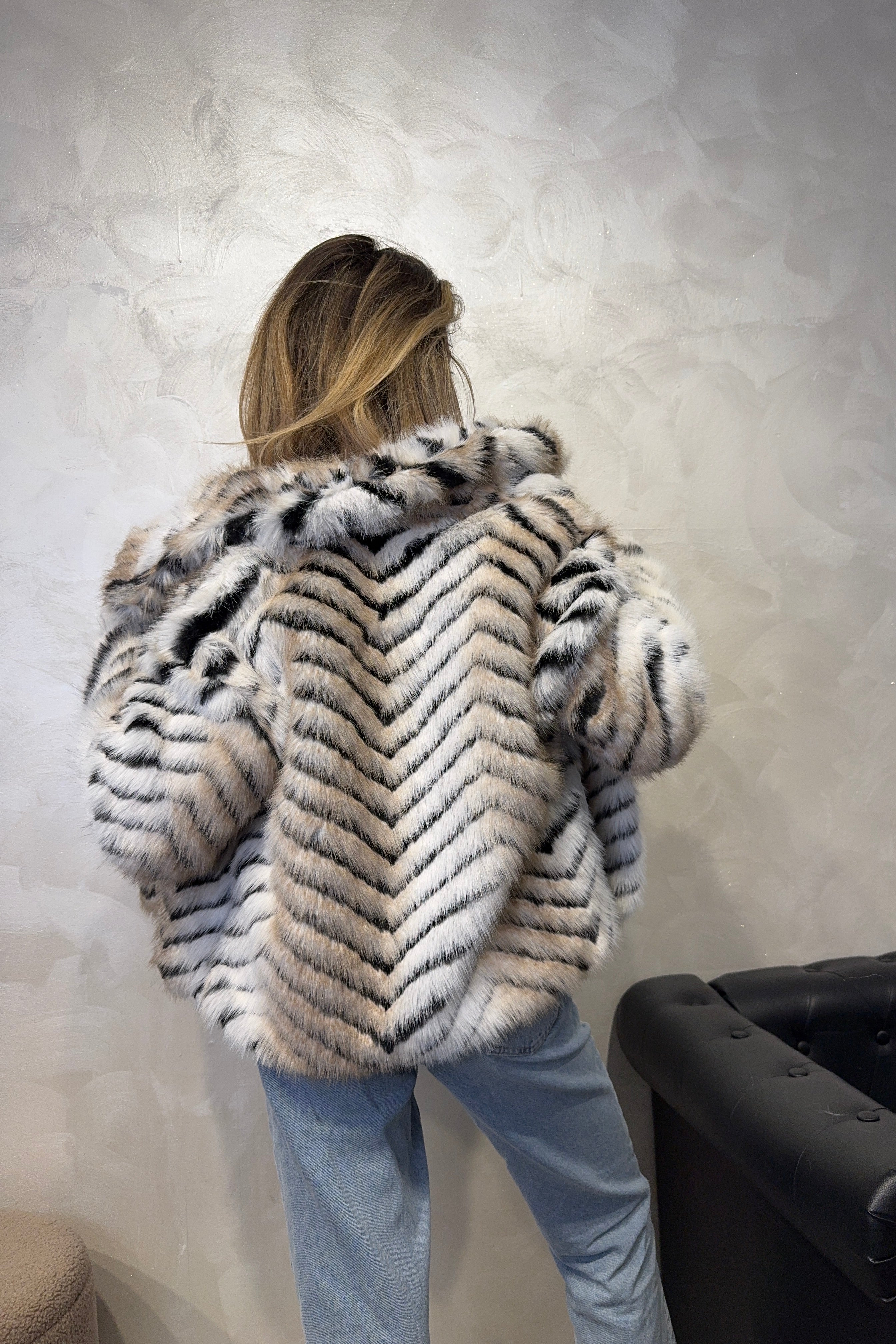 ECOPELLICCIA CON DISEGNO RESCA BICOLOR COL. PANNA