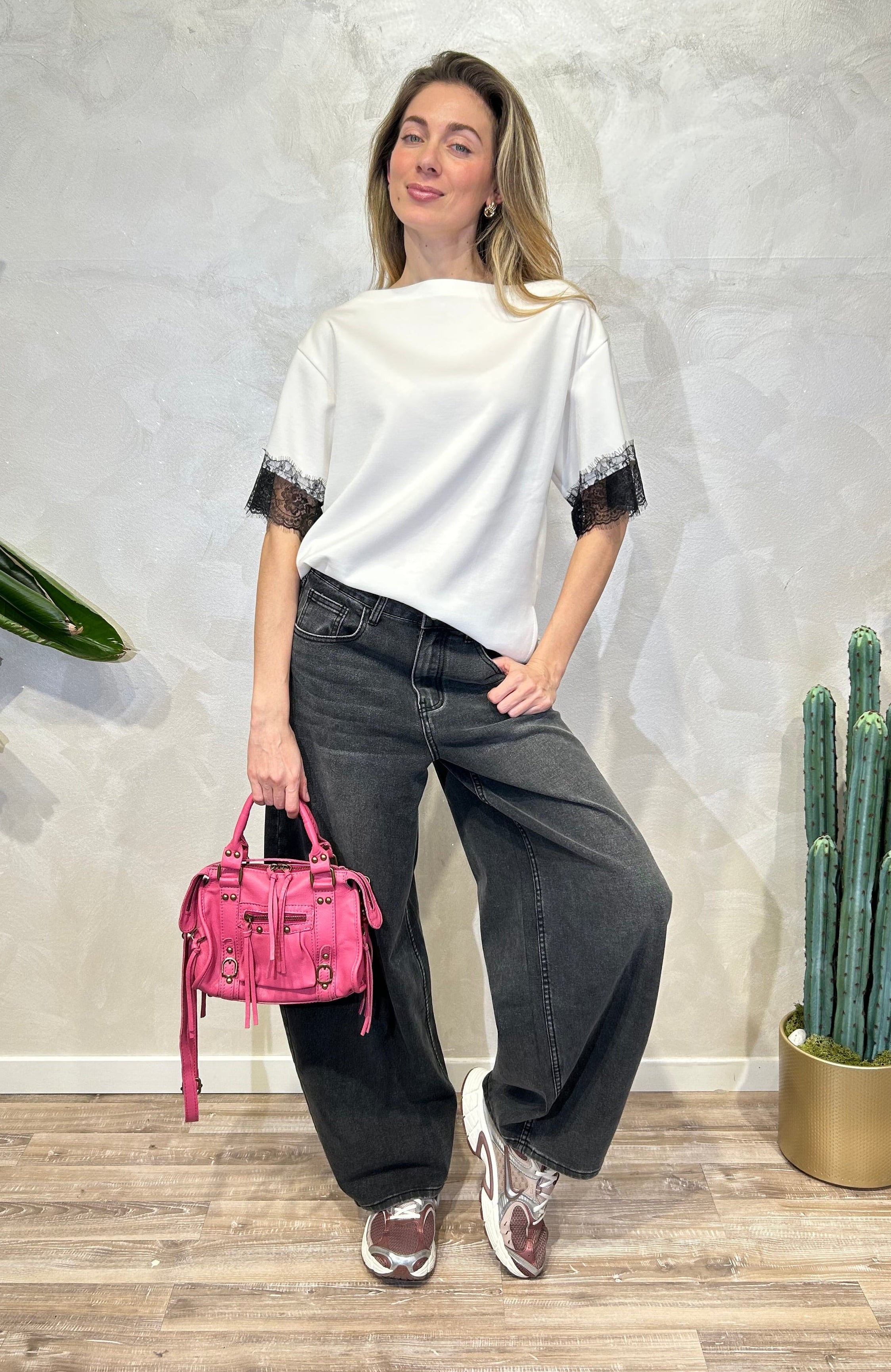 BLUSA CON MANICHE E PIZZO IN CONTRASTO COL. BIANCO