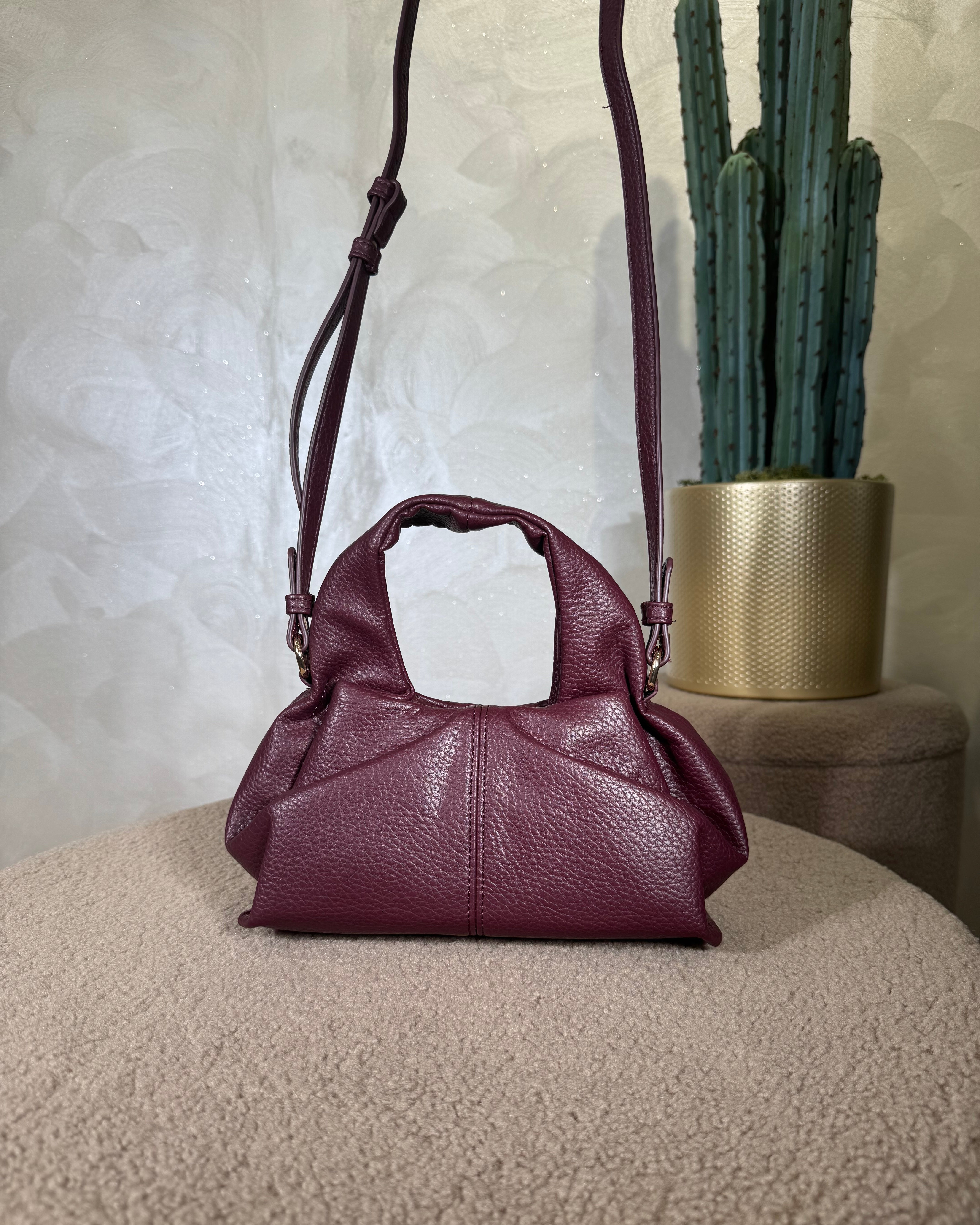 BORSA STRUTTURATA IN ECOPELLE CON DETTAGLI DORATI COL.BORDEAUX