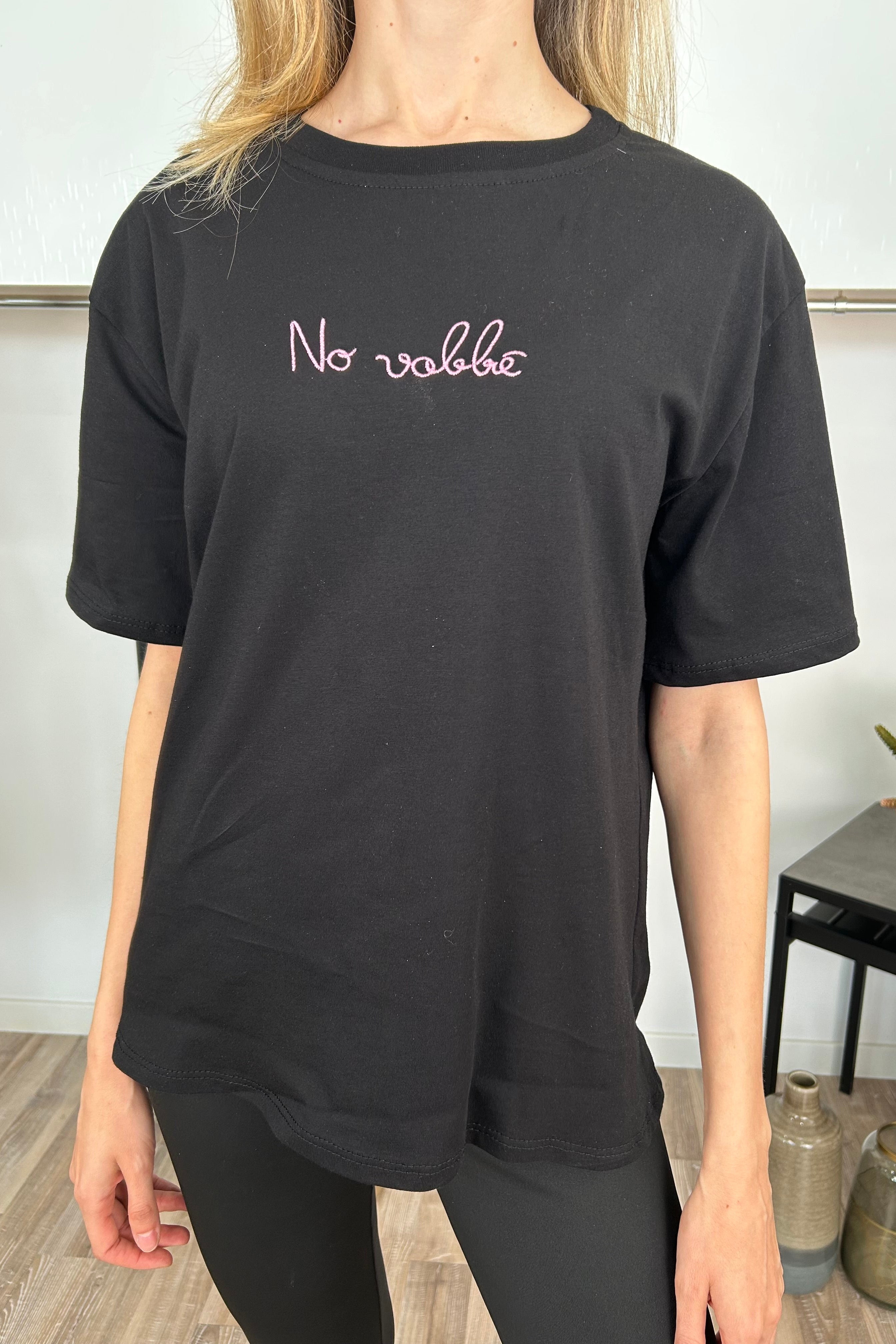 T‑SHIRT COTONE 100% CON SCRITTA “NO VABBÉ” COL. NERO