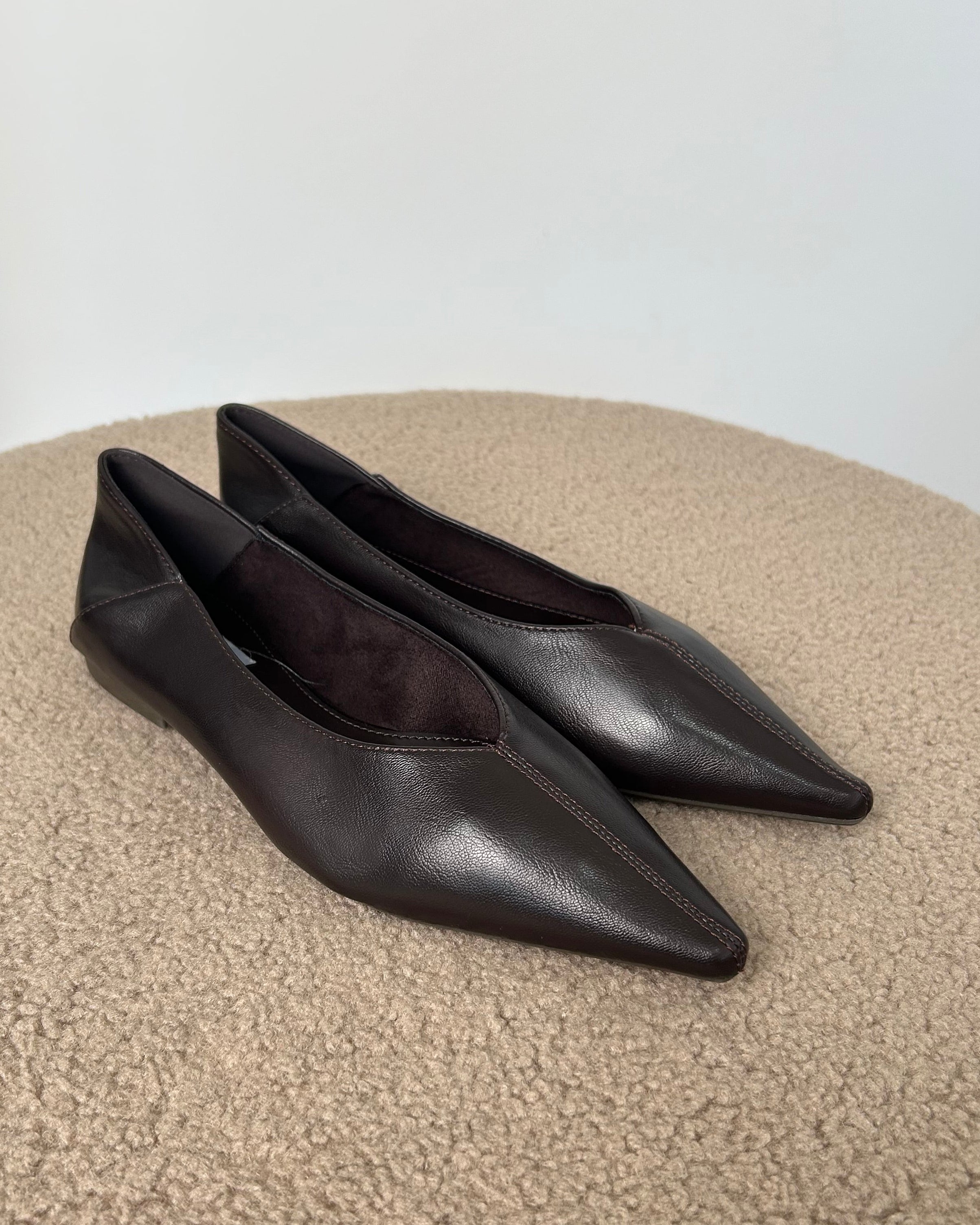 BALLERINA MINIMAL CHIC CON PUNTA AFFUSOLATA COL. MORO