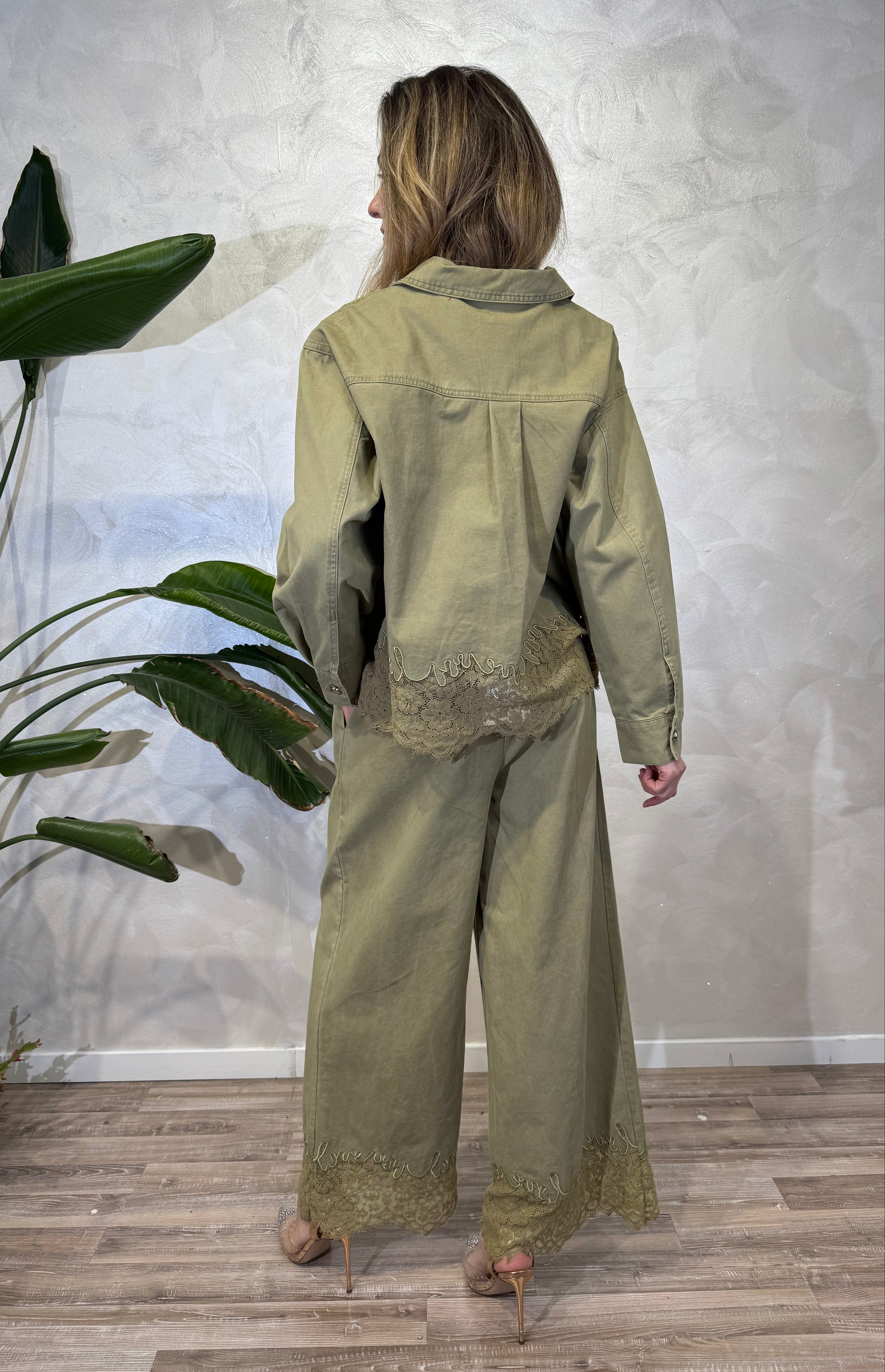 PANTALONE CON DETTAGLIO IN PIZZO COL. VERDE OLIVA