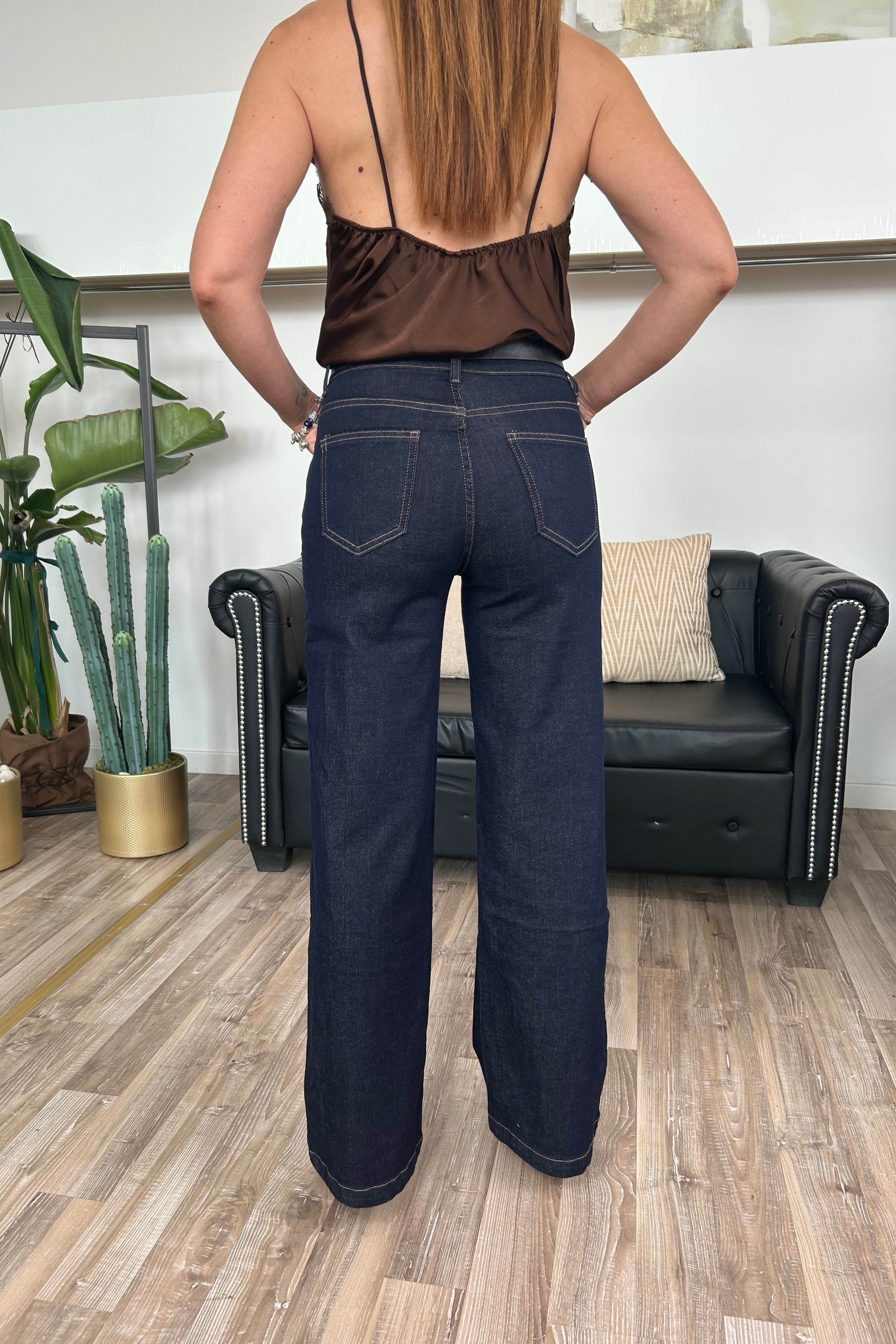 JEANS AURORA DÉLAVÉ CON CINTURA NERA
