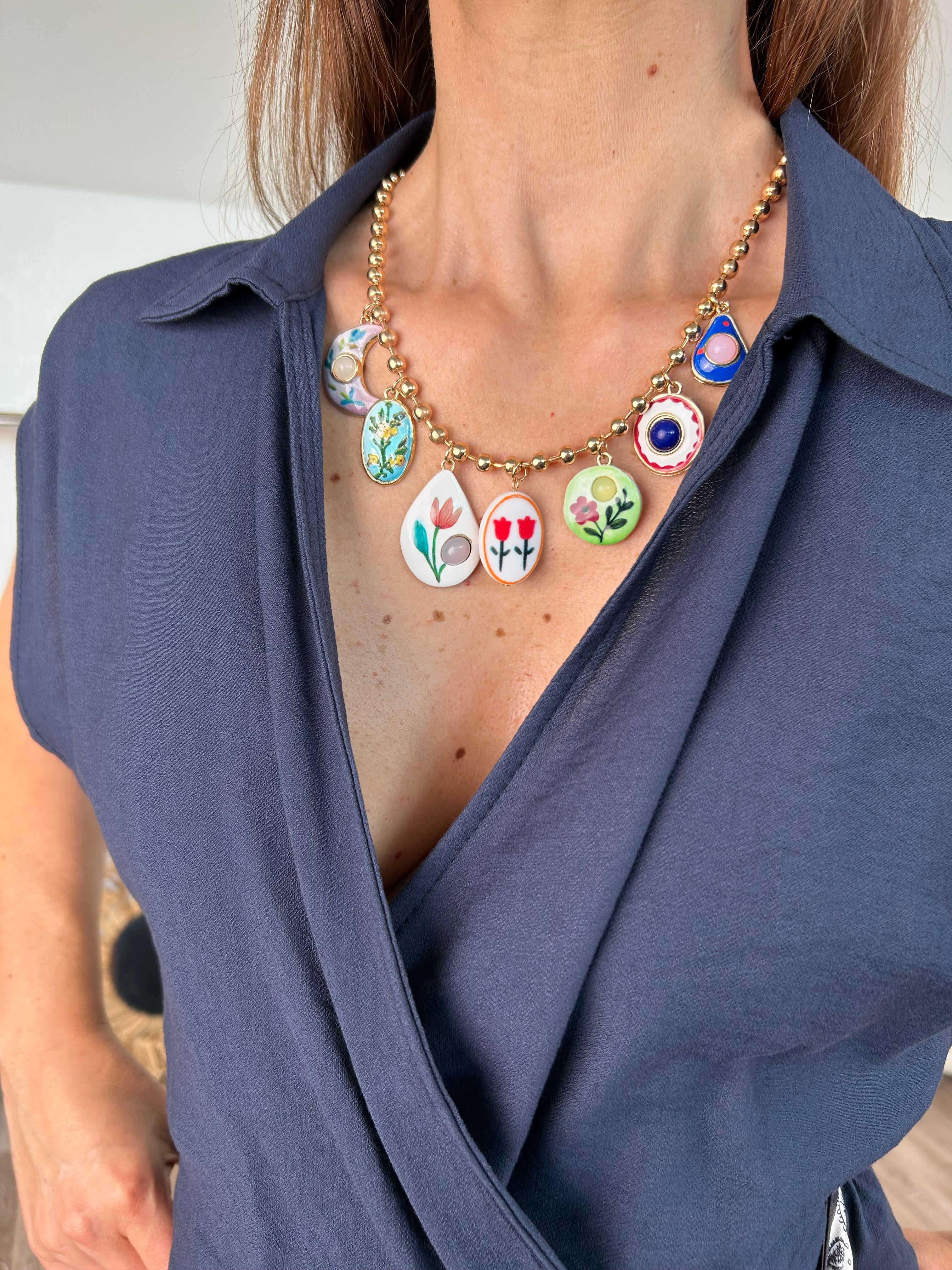 COLLANA LUNA MINISFERE ORO CON CIONDOLI SMALTATI FLOREALI