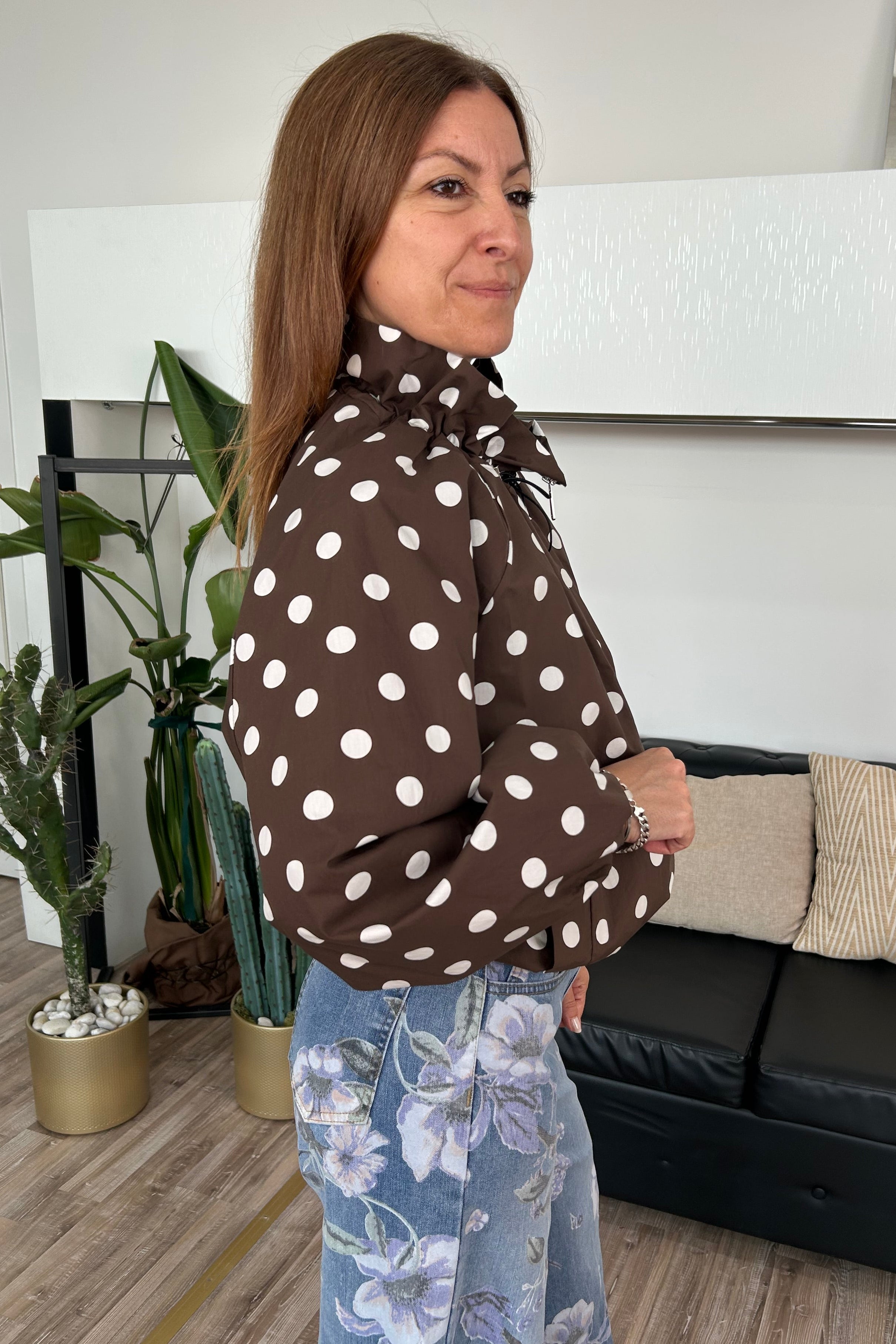 GIACCA SANDRA OUTDOOR MANICA SCESA CON POIS NERI BASE MORO