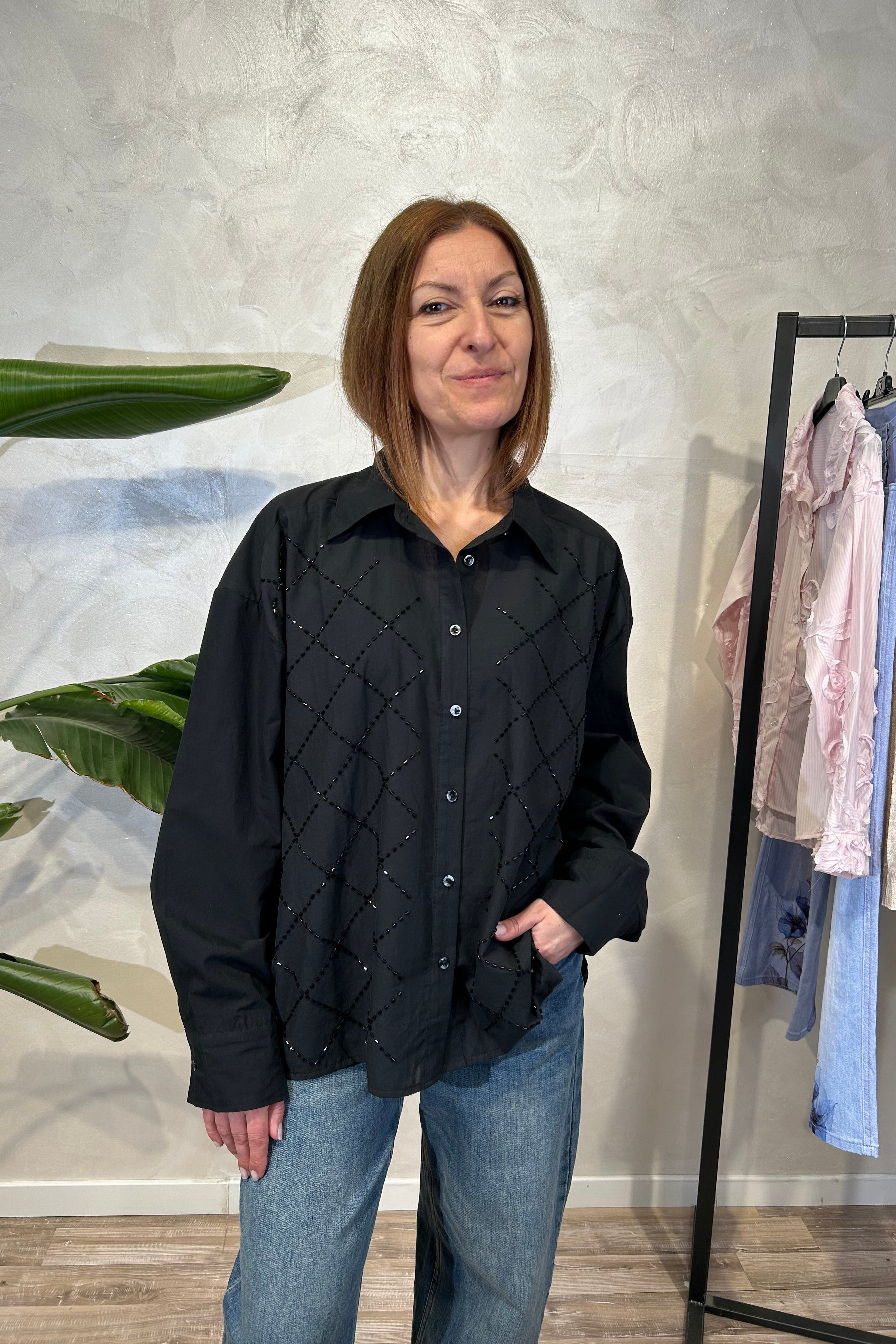 CAMICIA IN COTONE CON RICAMO A ROMBI IN PERLINE "BUGLE BEADS" COL.NERO