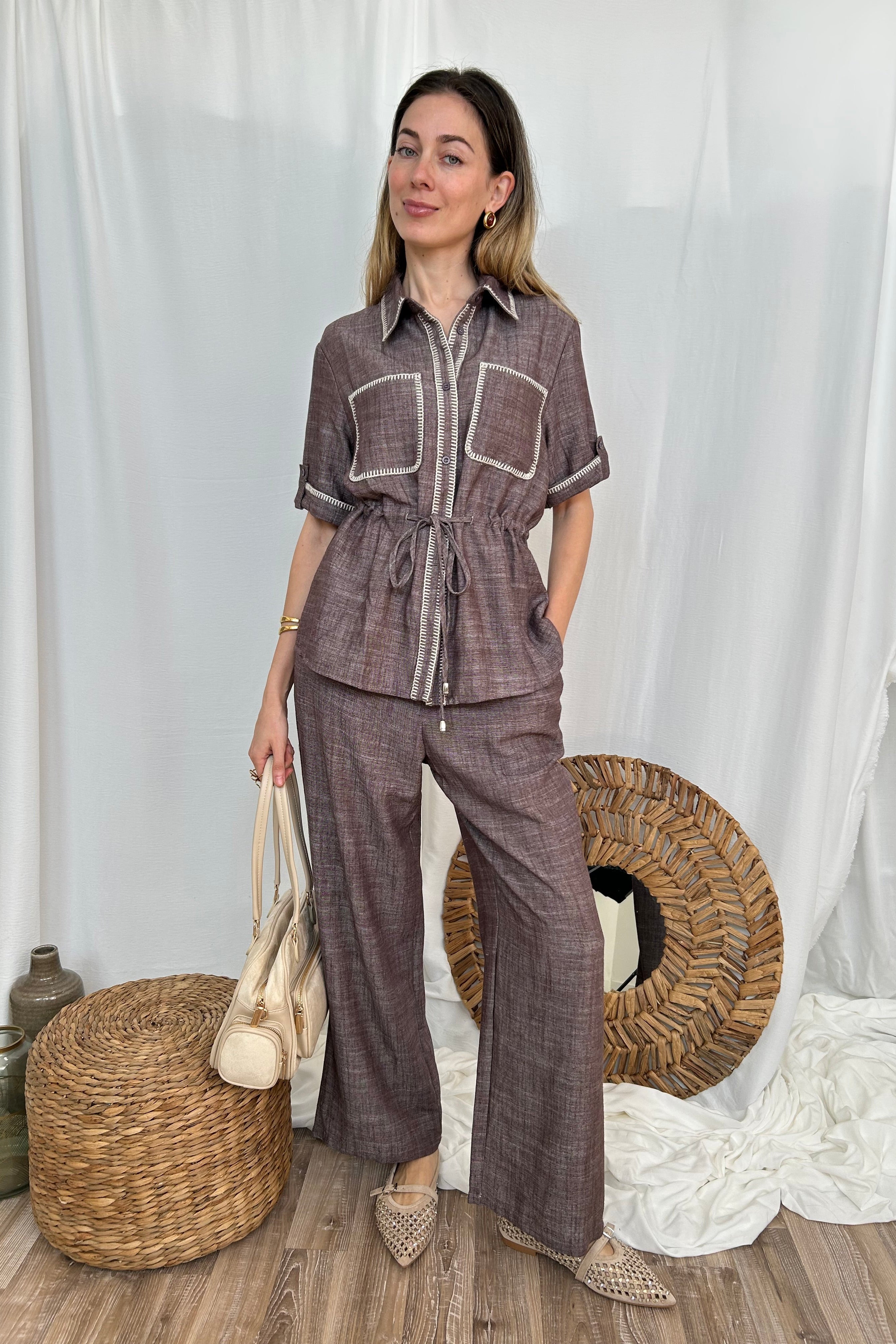 PANTALONE VITA ALTA GAMBA AMPIA CON DETTAGLIO RICAMO PUNTO CAVALLO COL.CAFFE'