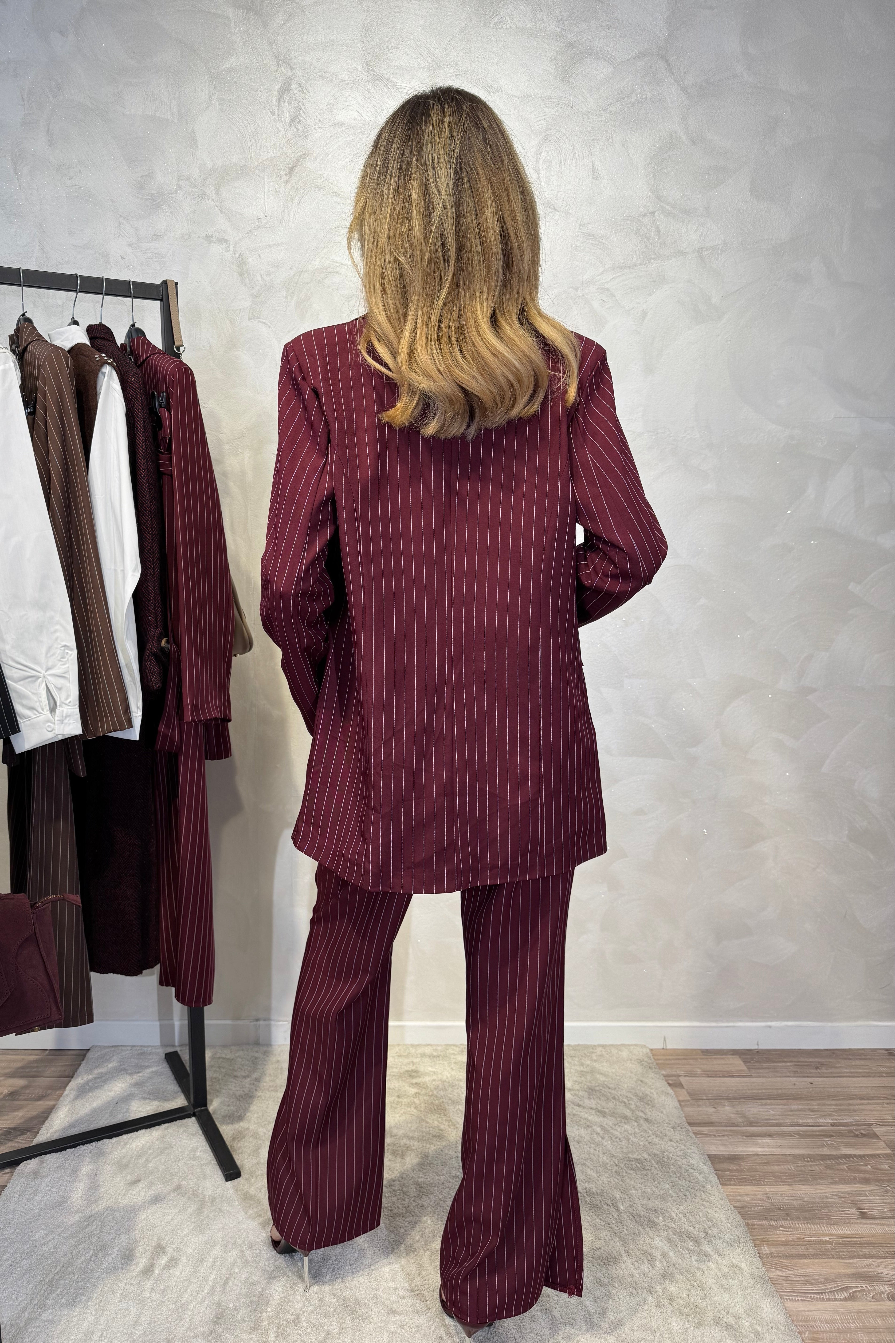 COMPLETO GESSATO CONTEMPORANEO COL. BORDEAUX