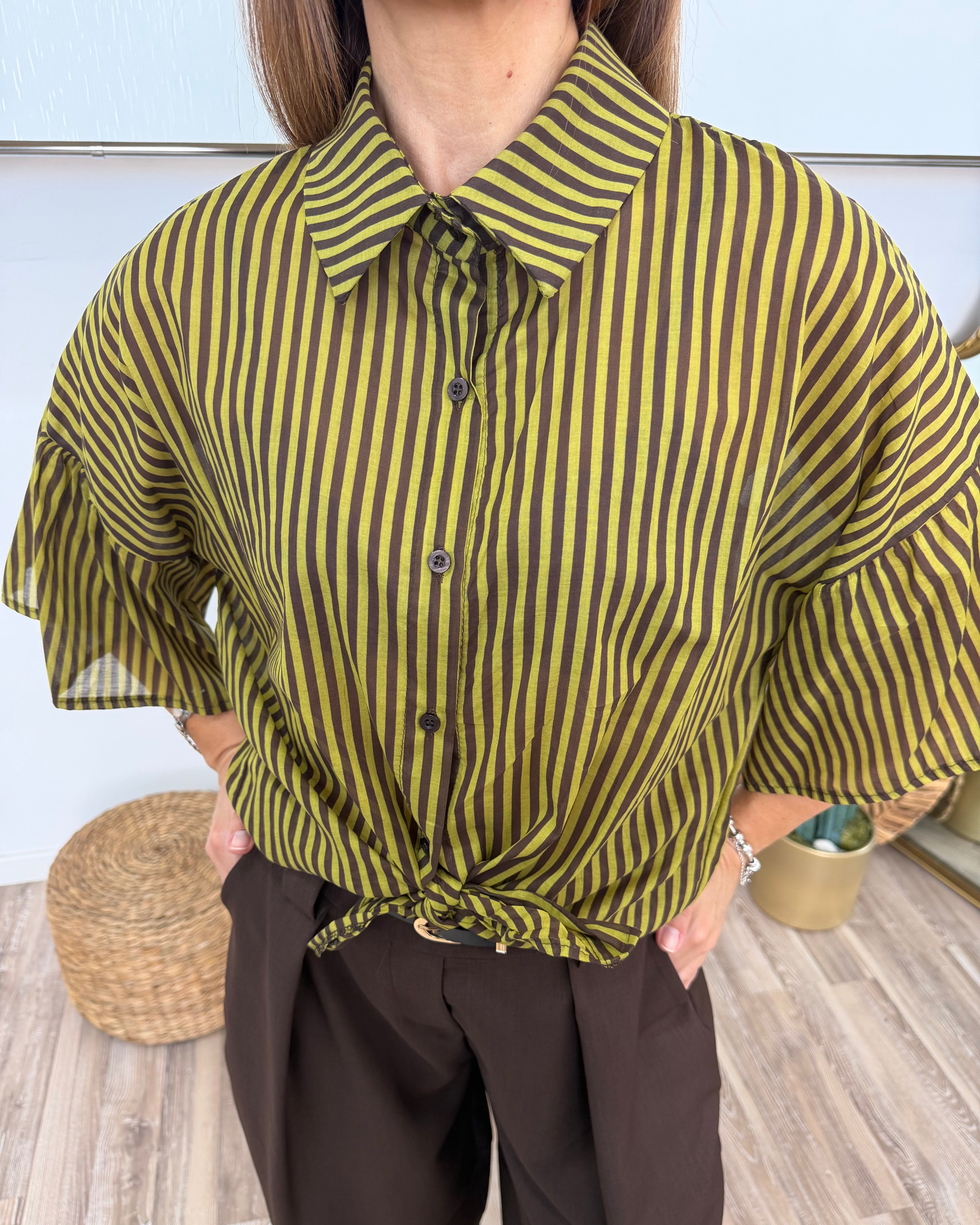 CAMICIA 100% COTONE SUPER FINE A RIGHE CON NODO FRONTALE COL. OLIO