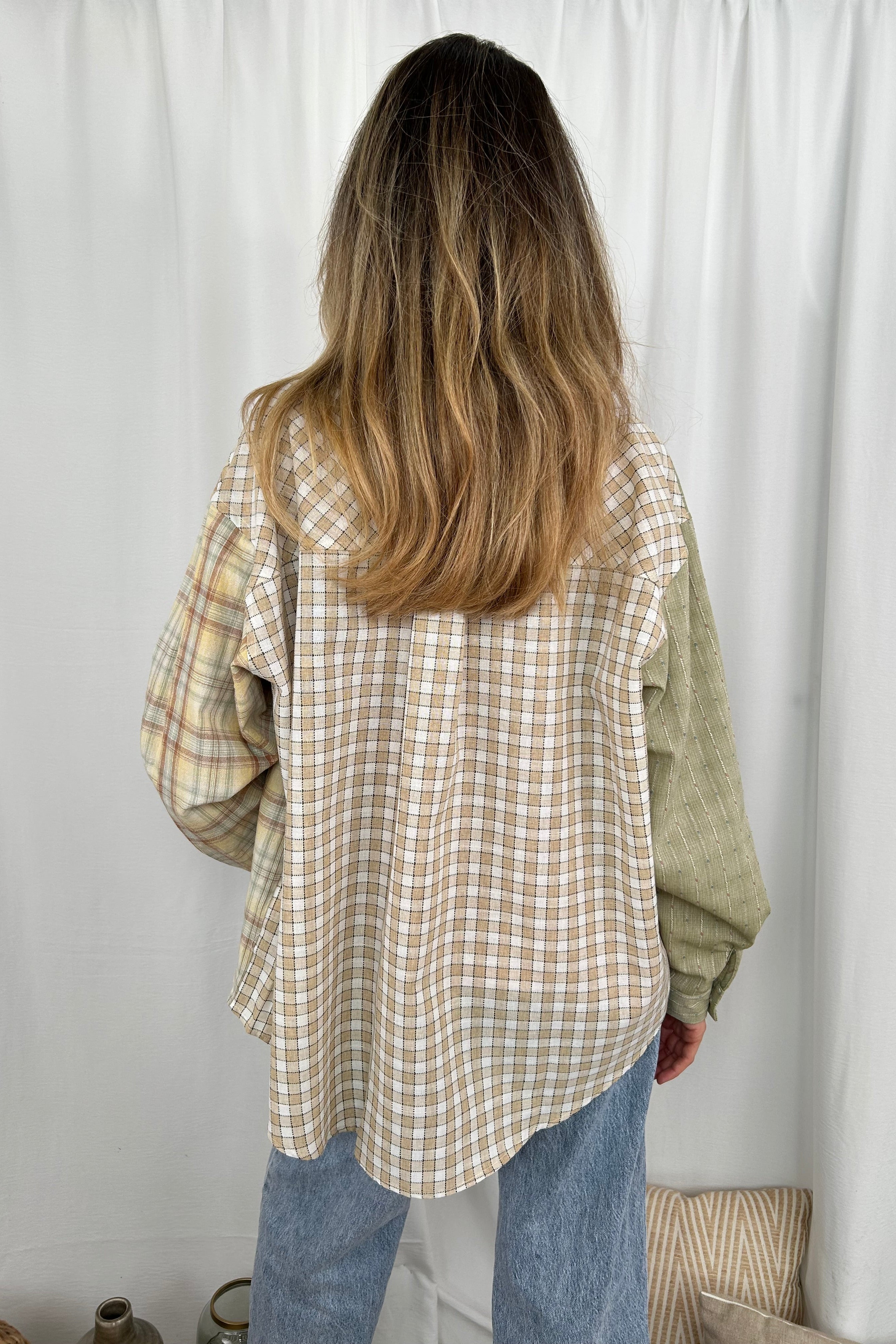 CAMICIA PATCHWORK MULTITESSUTO CON TASCHINO A CONTRASTO COL. UNICO