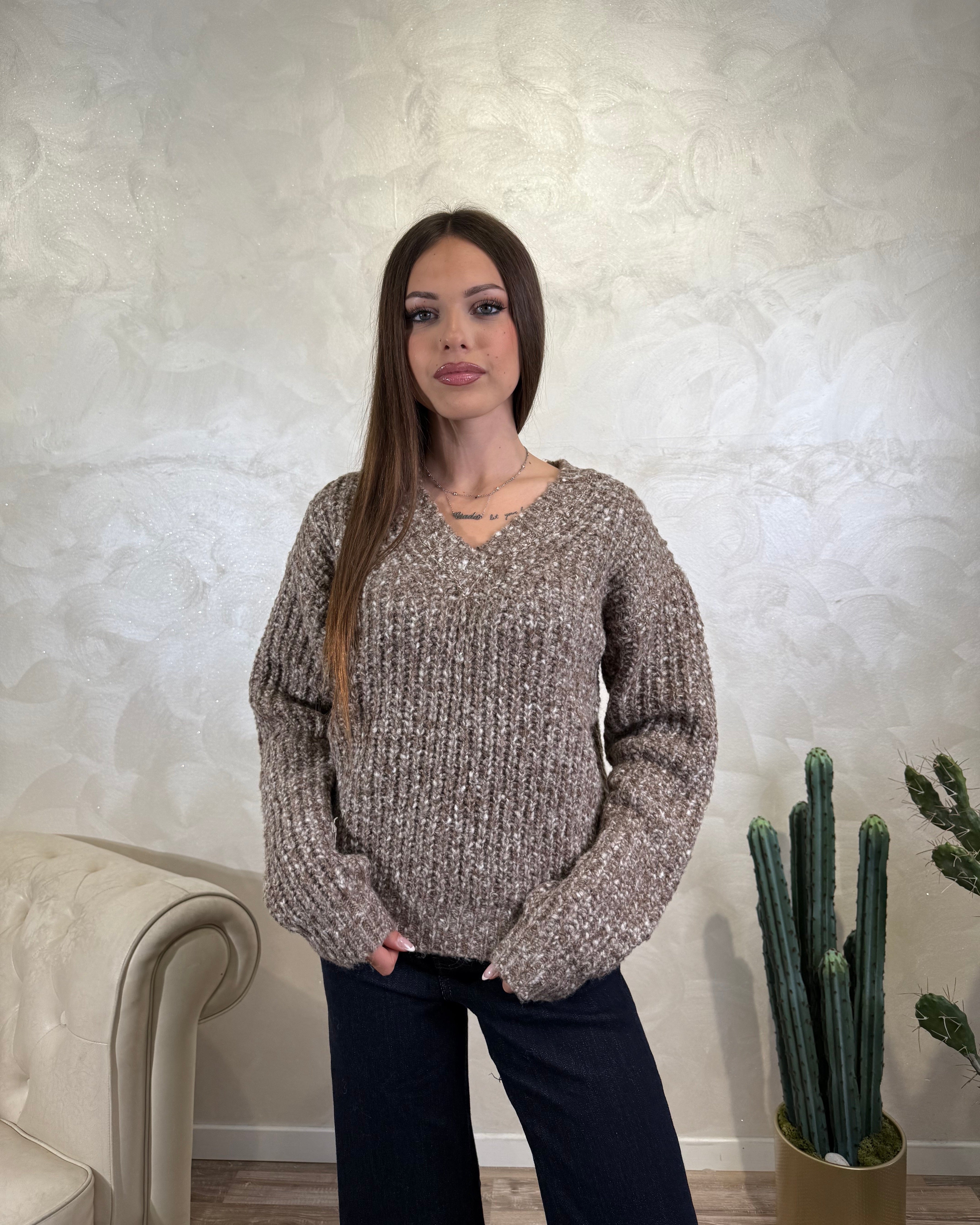 MAGLIA COSTA INGLESE SCOLLO V COL. CAFFE'