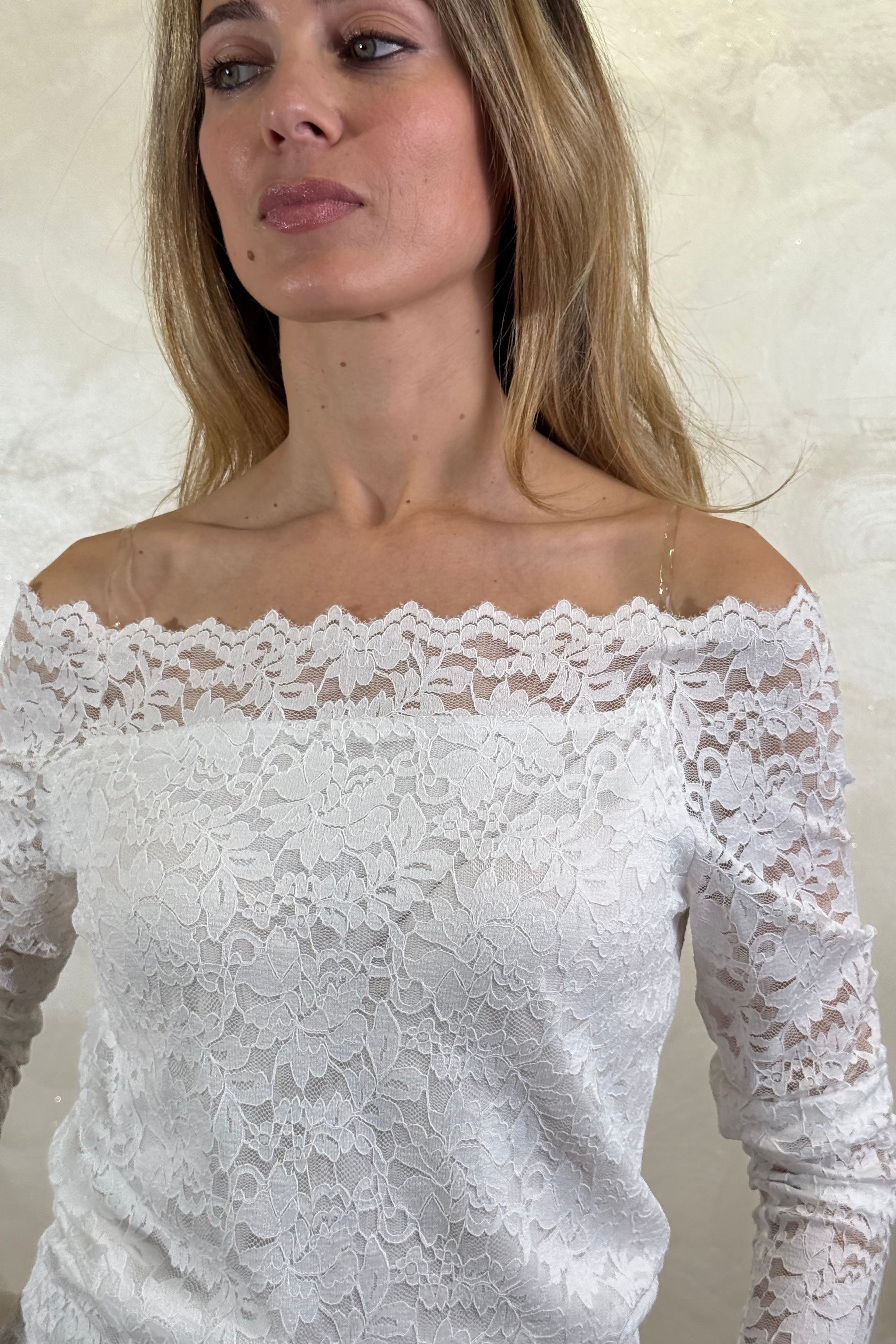 TOP PIZZO SCOLLO AMPIO COL. BIANCO