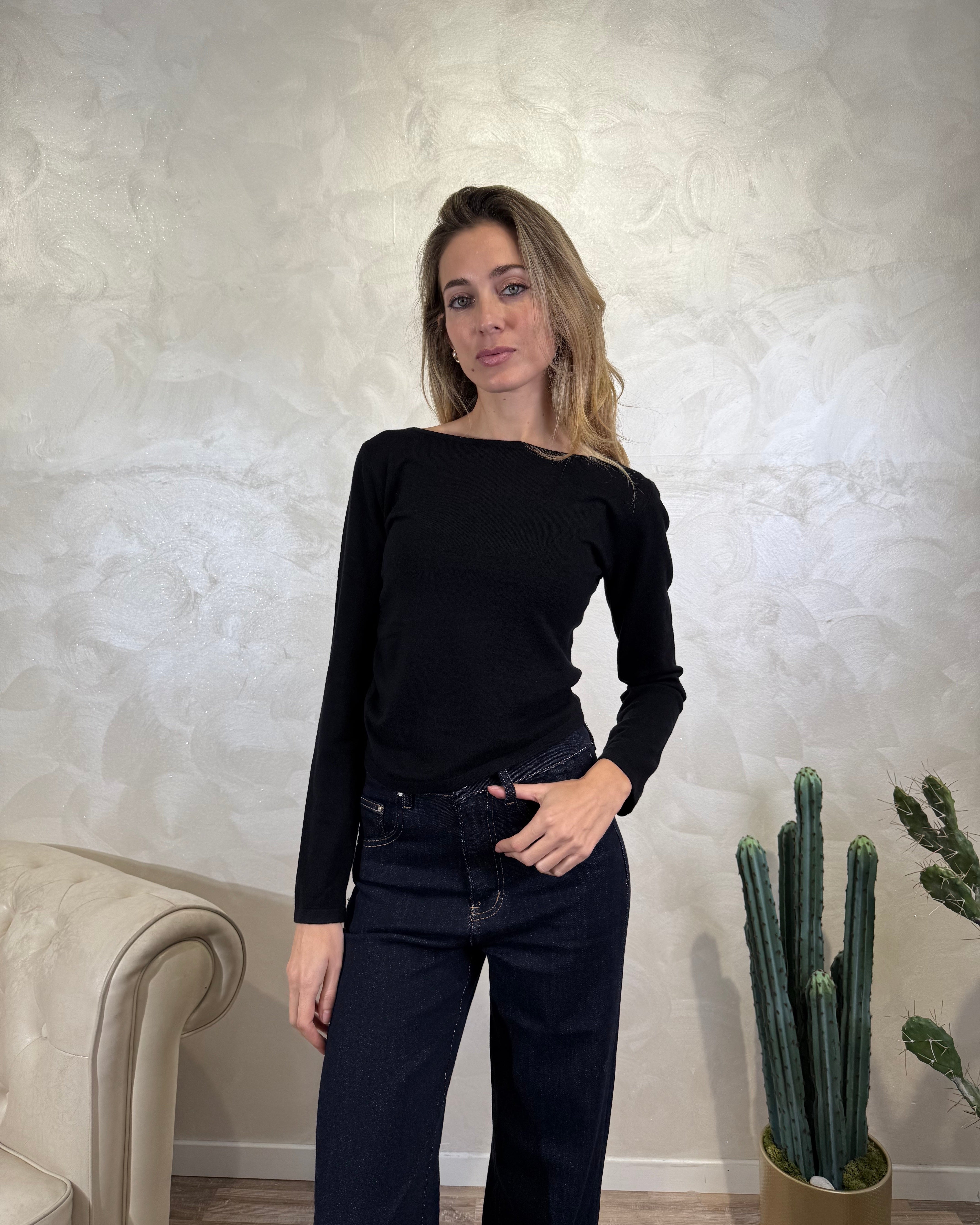 MAGLIA PARICOLLO AMPIO COL.NERO