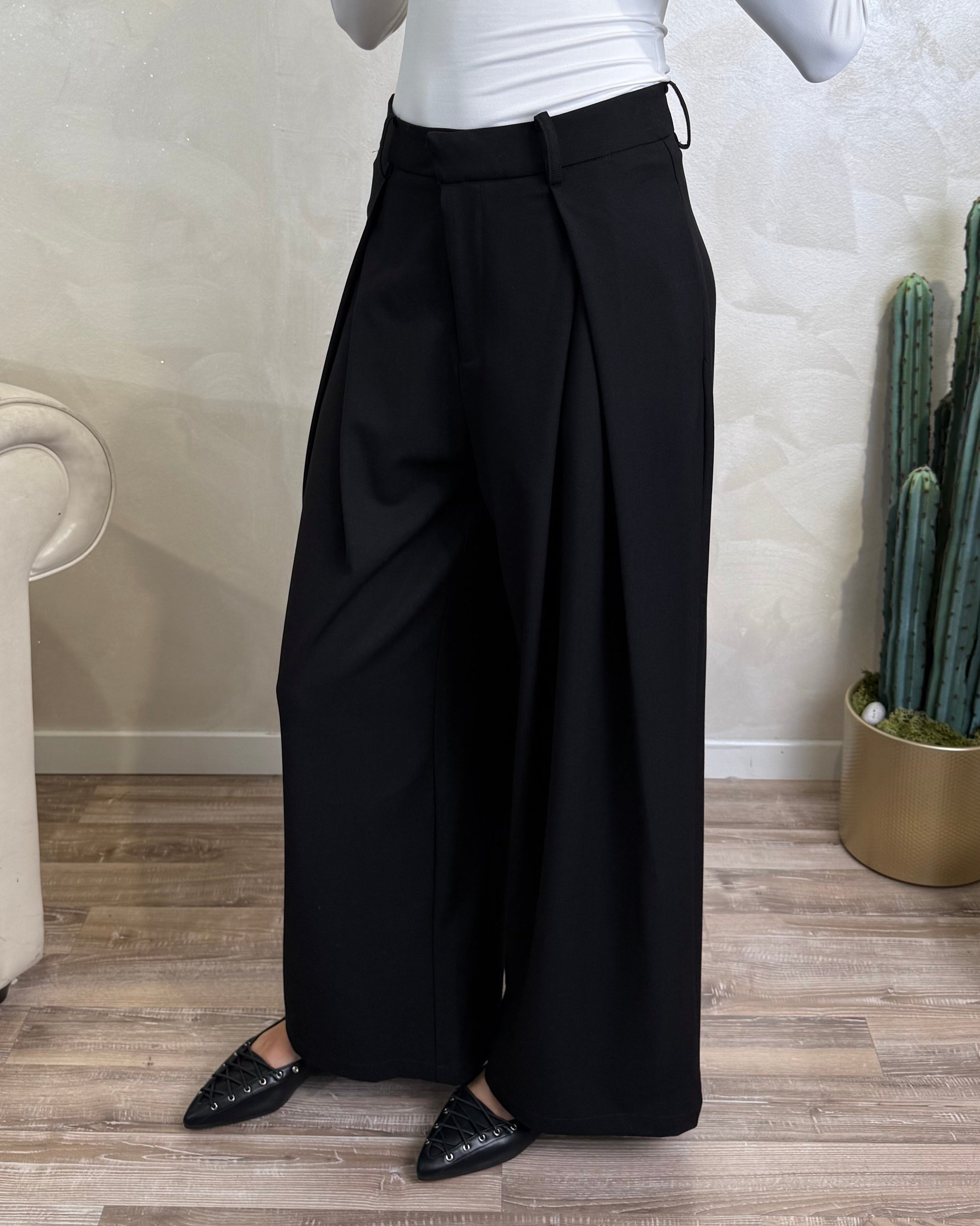 PANTALONE GAMBA LARGA COL.NERO