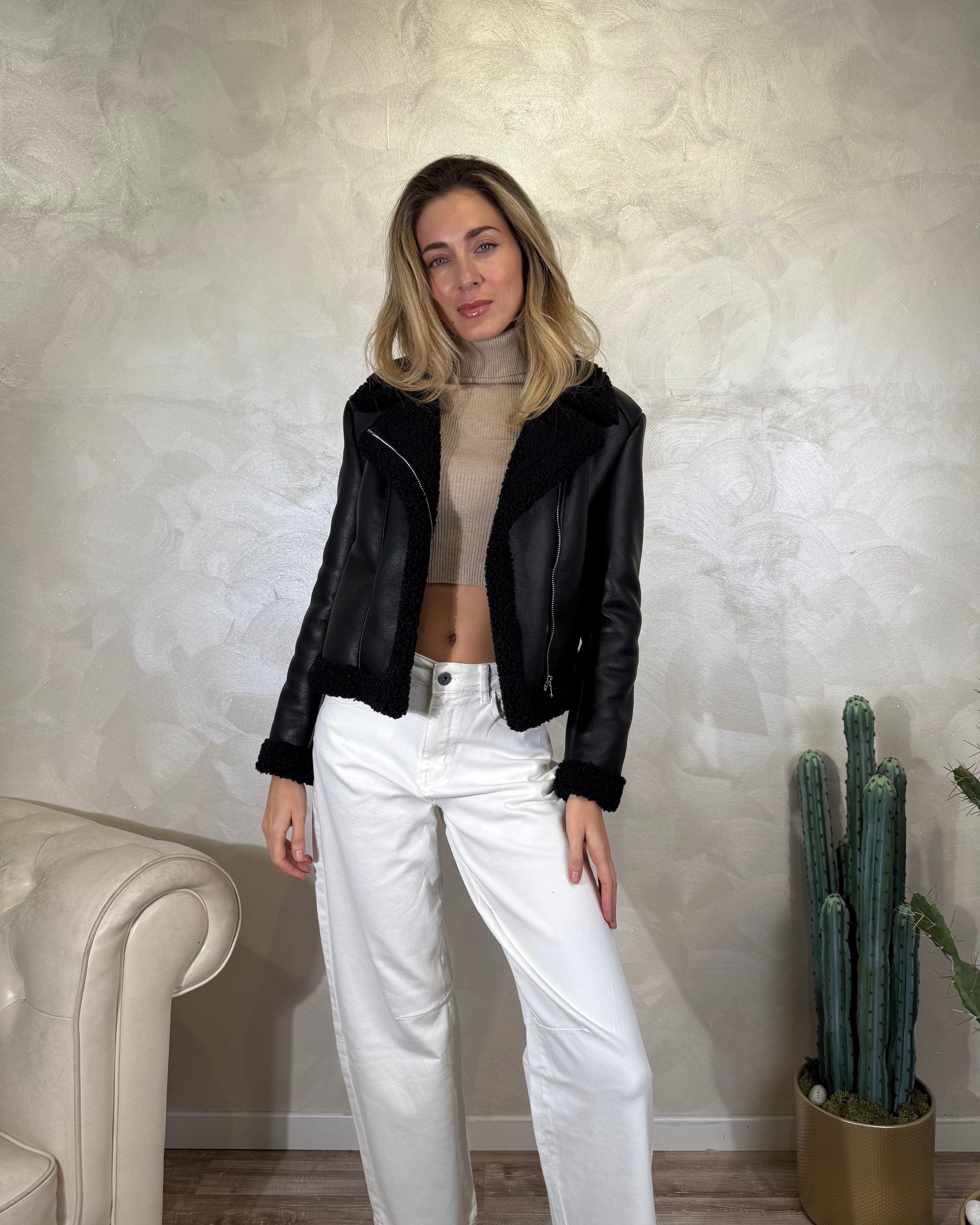 GIACCA CROPPED MOD. CHIODO COL. NERO