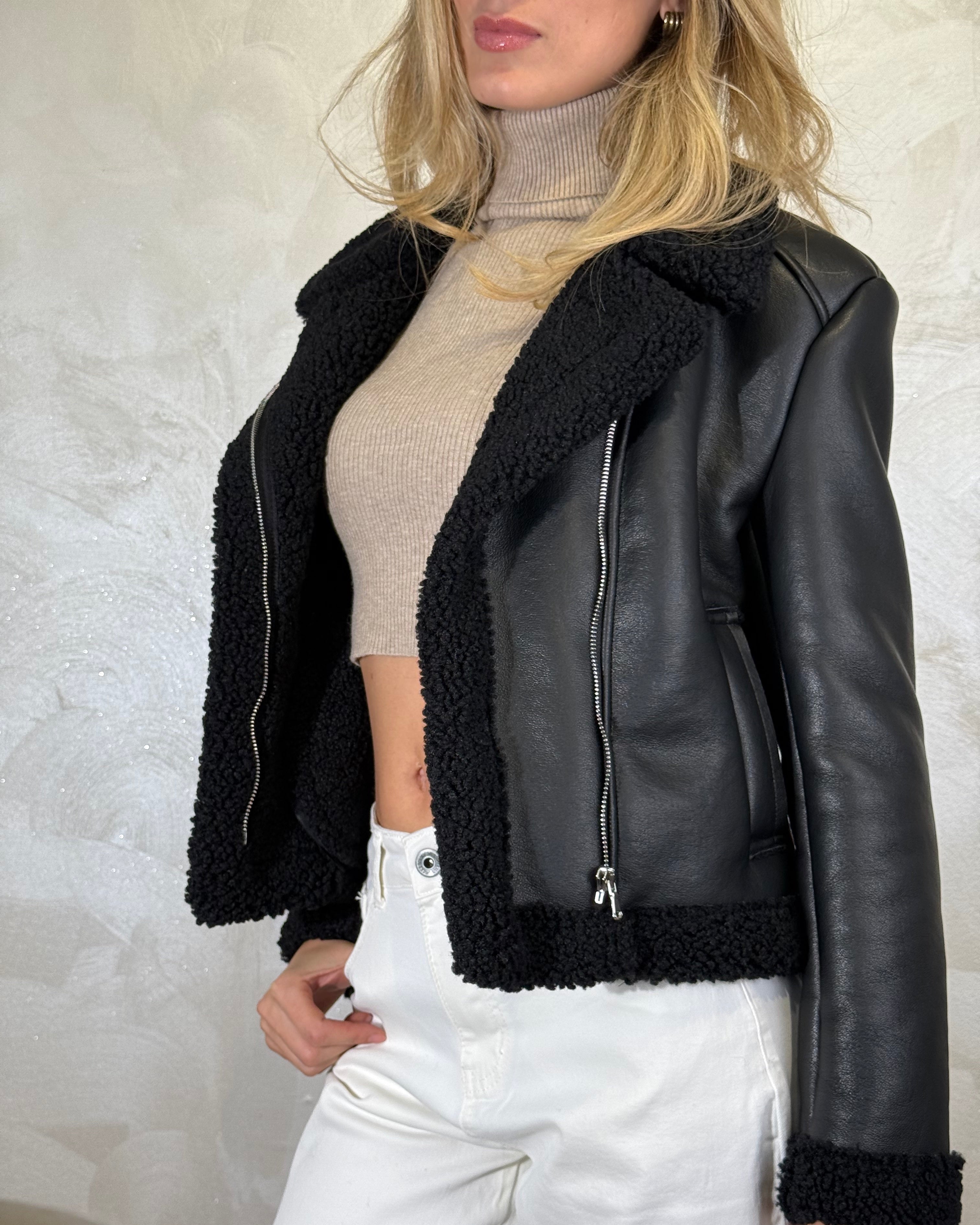 GIACCA CROPPED MOD. CHIODO COL. NERO