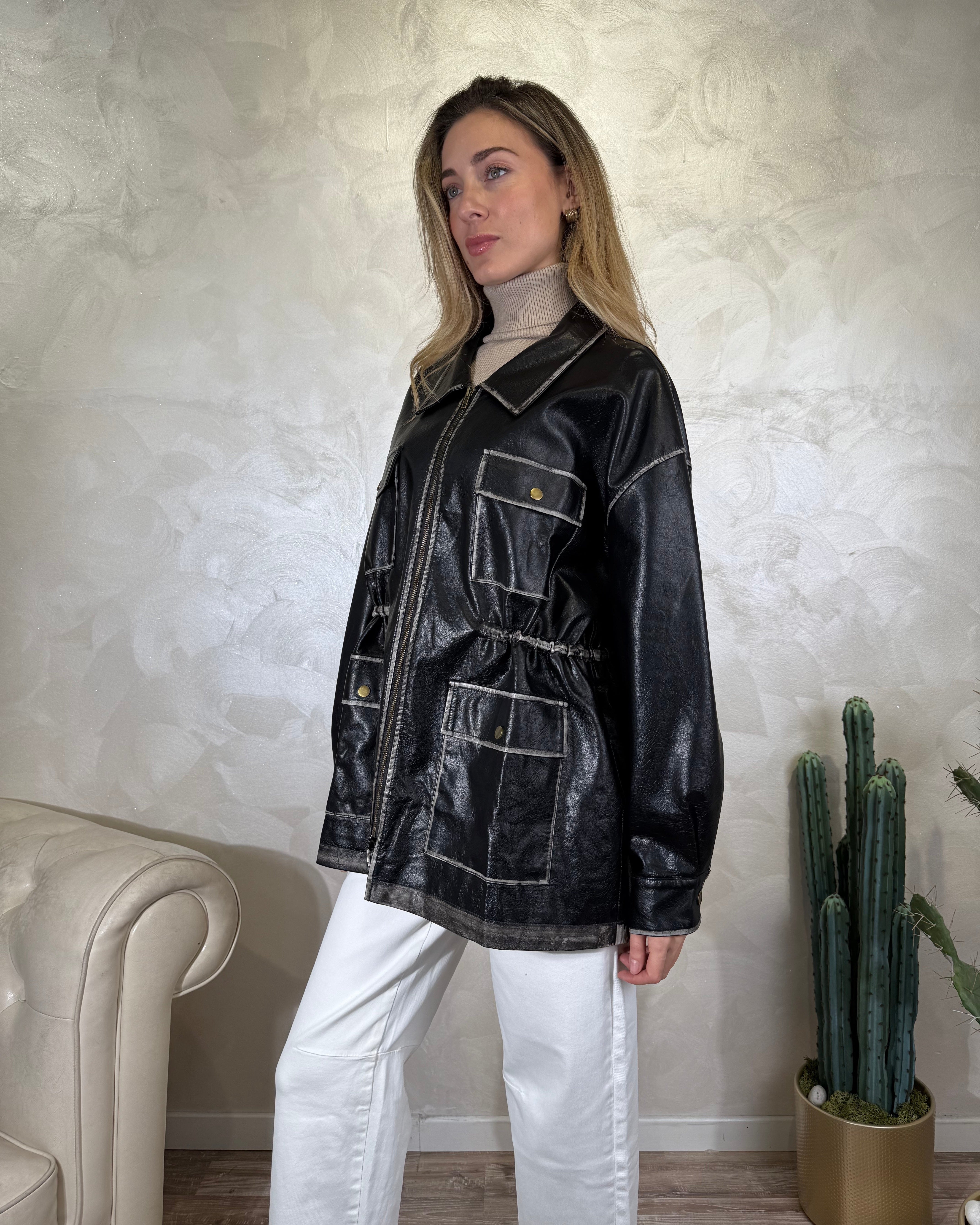 GIACCA ECOPELLE TASCONATA COL. NERO