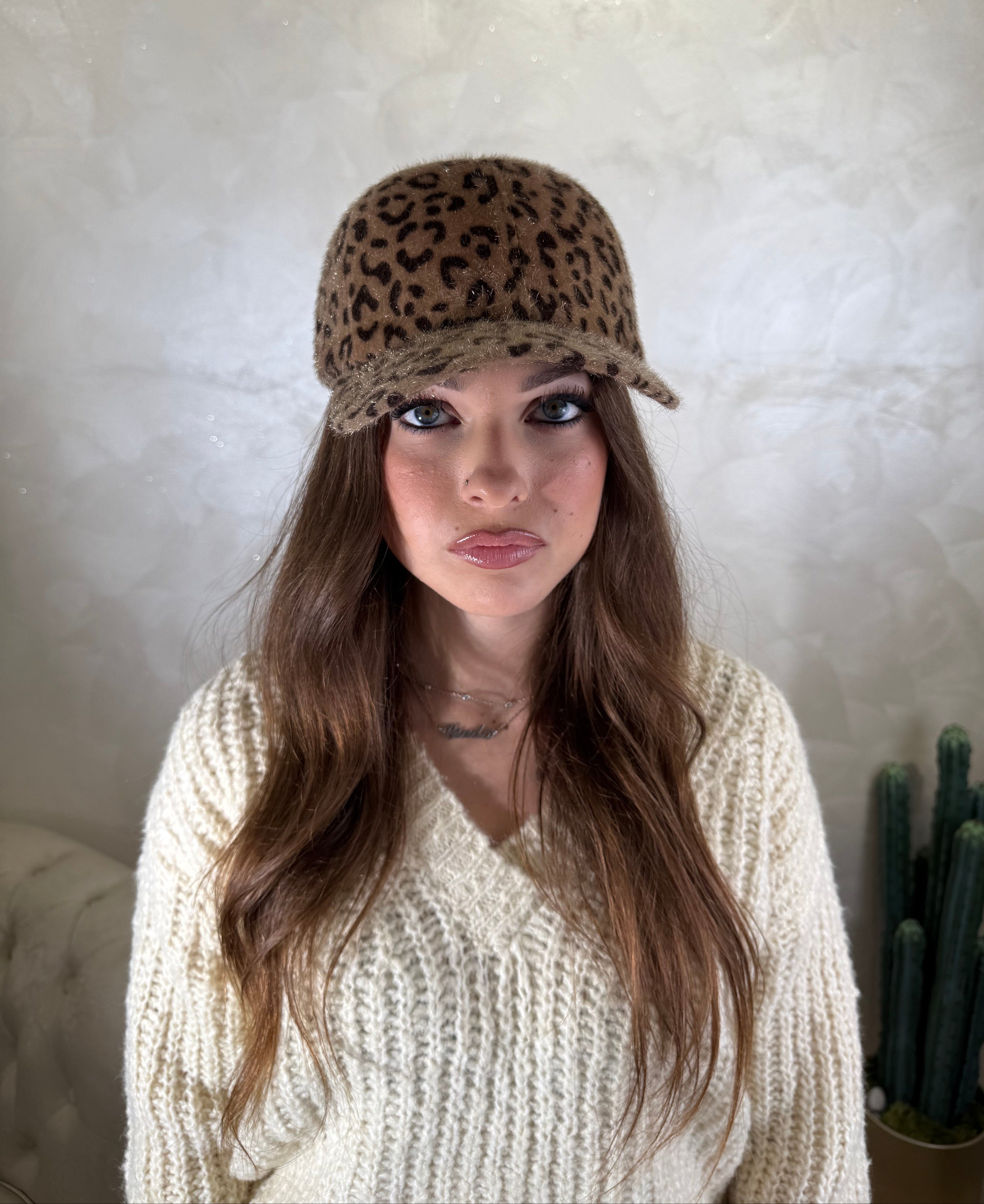 CAPPELLINO CON VISIERA COL. ANIMALIER