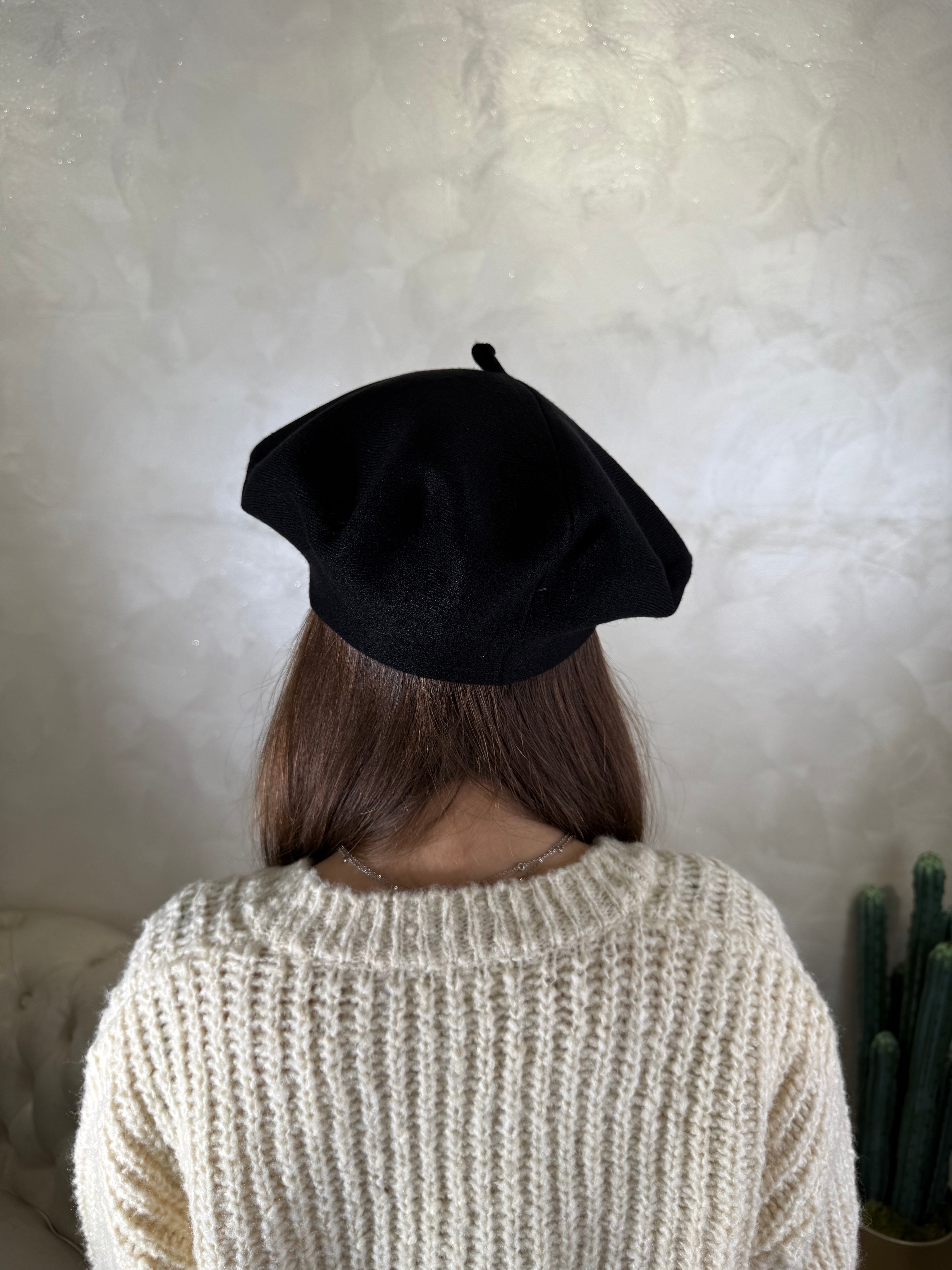 CAPPELLINO BASCO COL. NERO