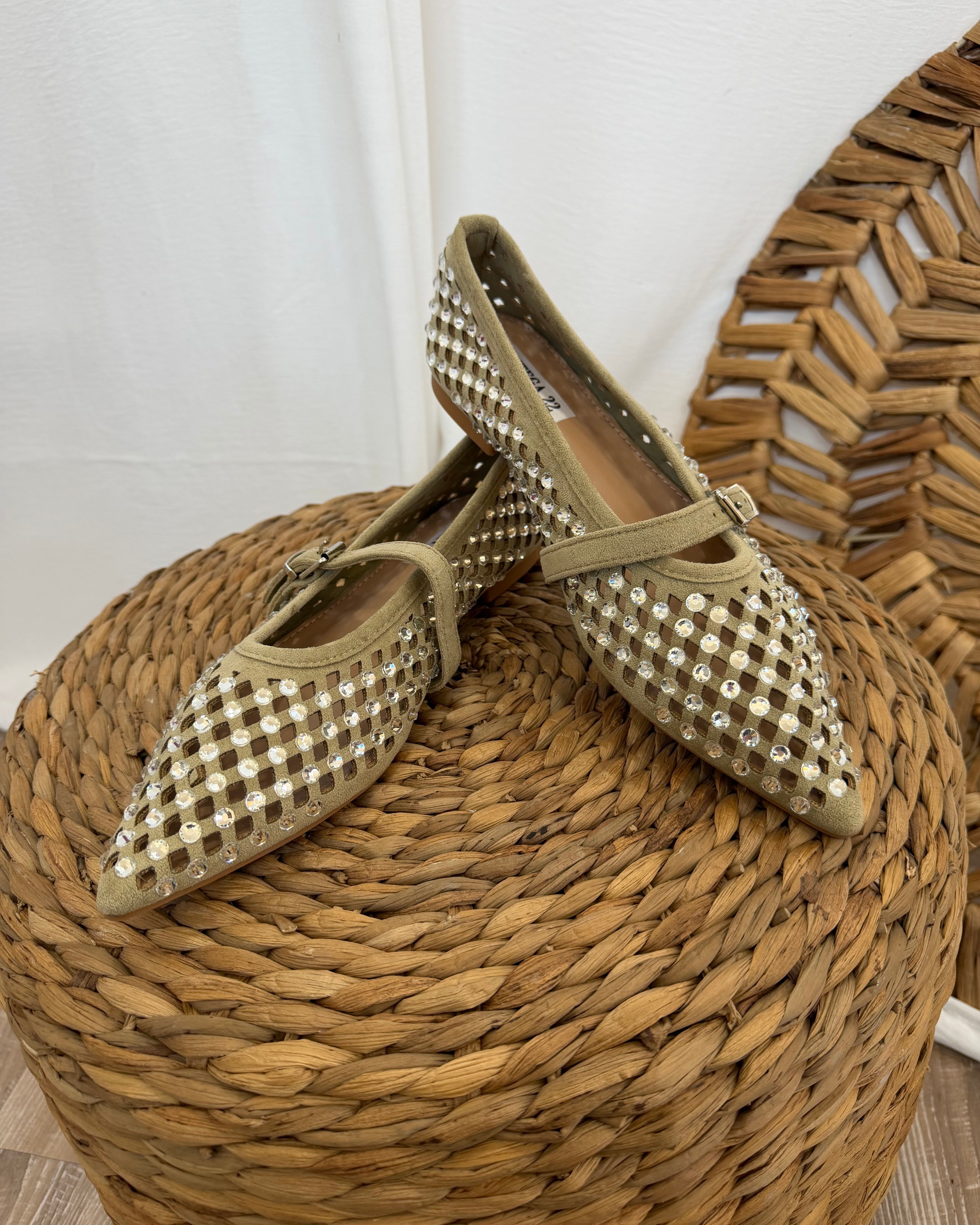 BALLERINA INTRECCIATA CON BORCHIE STRASS E CINTURINO COL.LIGHT GREEN