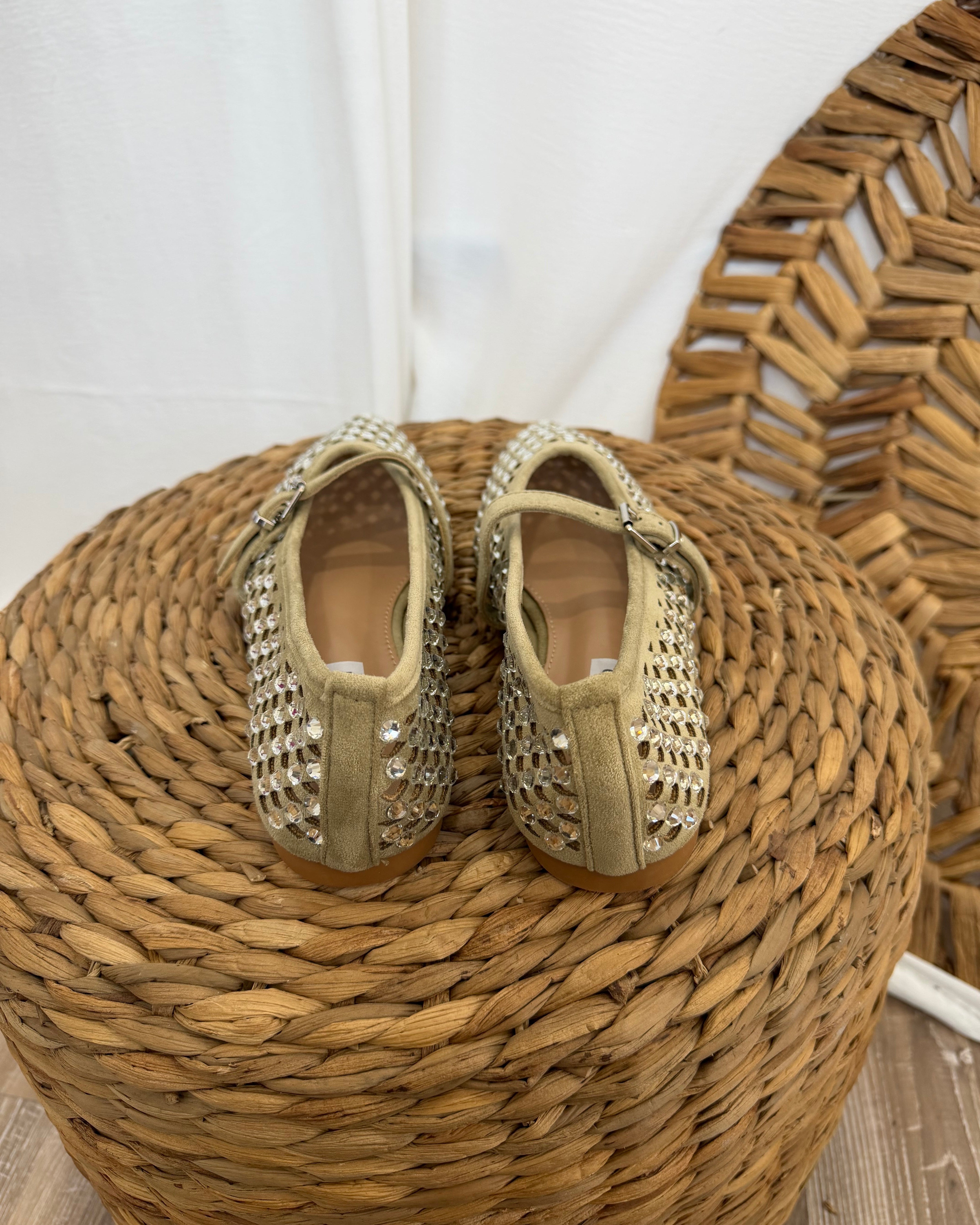 BALLERINA INTRECCIATA CON BORCHIE STRASS E CINTURINO COL.LIGHT GREEN